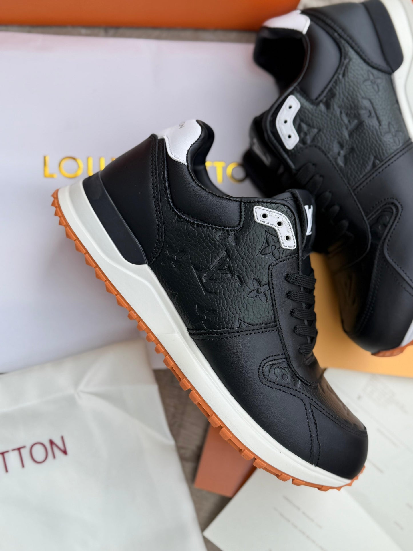Zapatilla Louis Vuitton Run Away