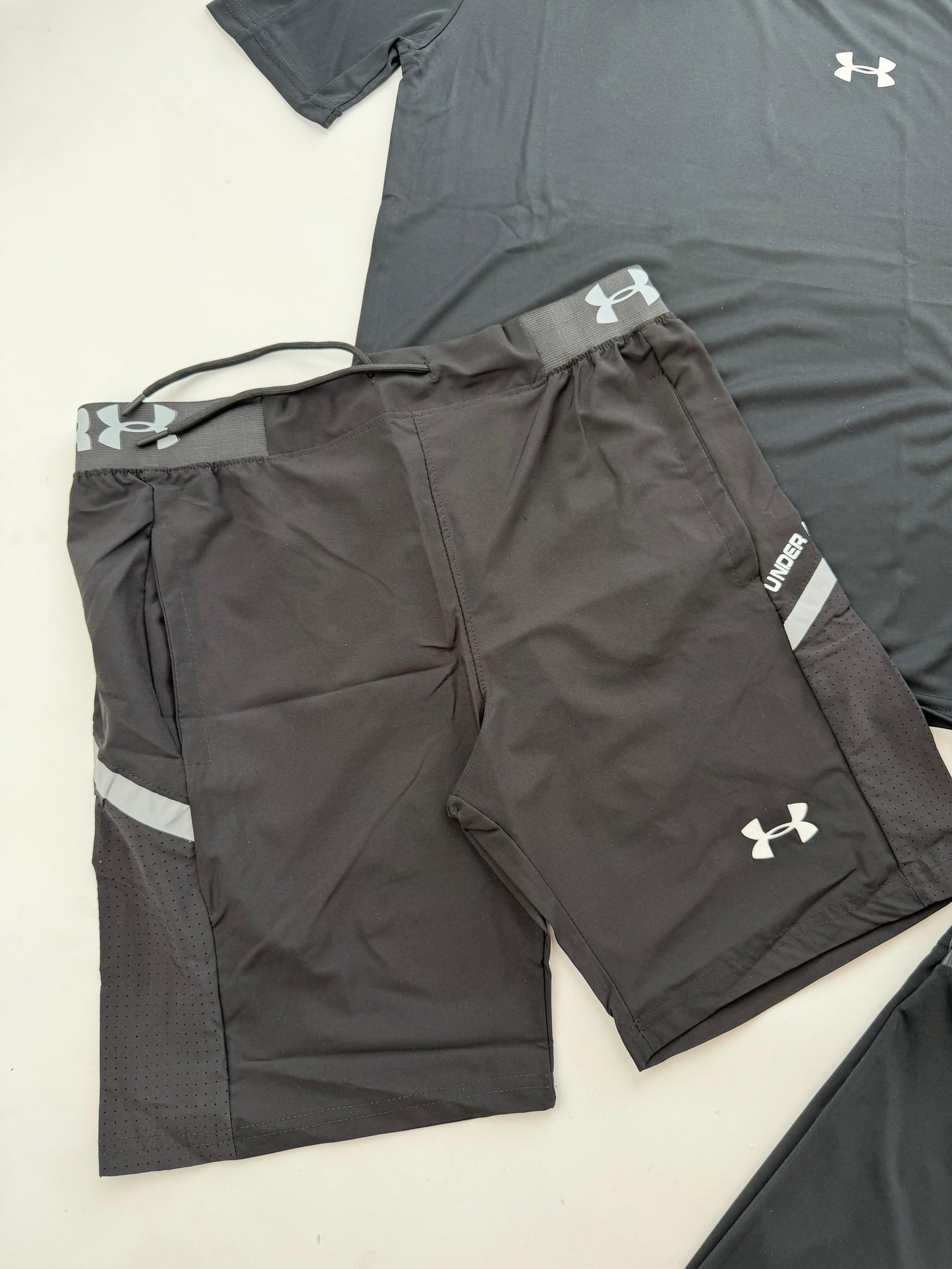 Conjunto Under Armour 2026