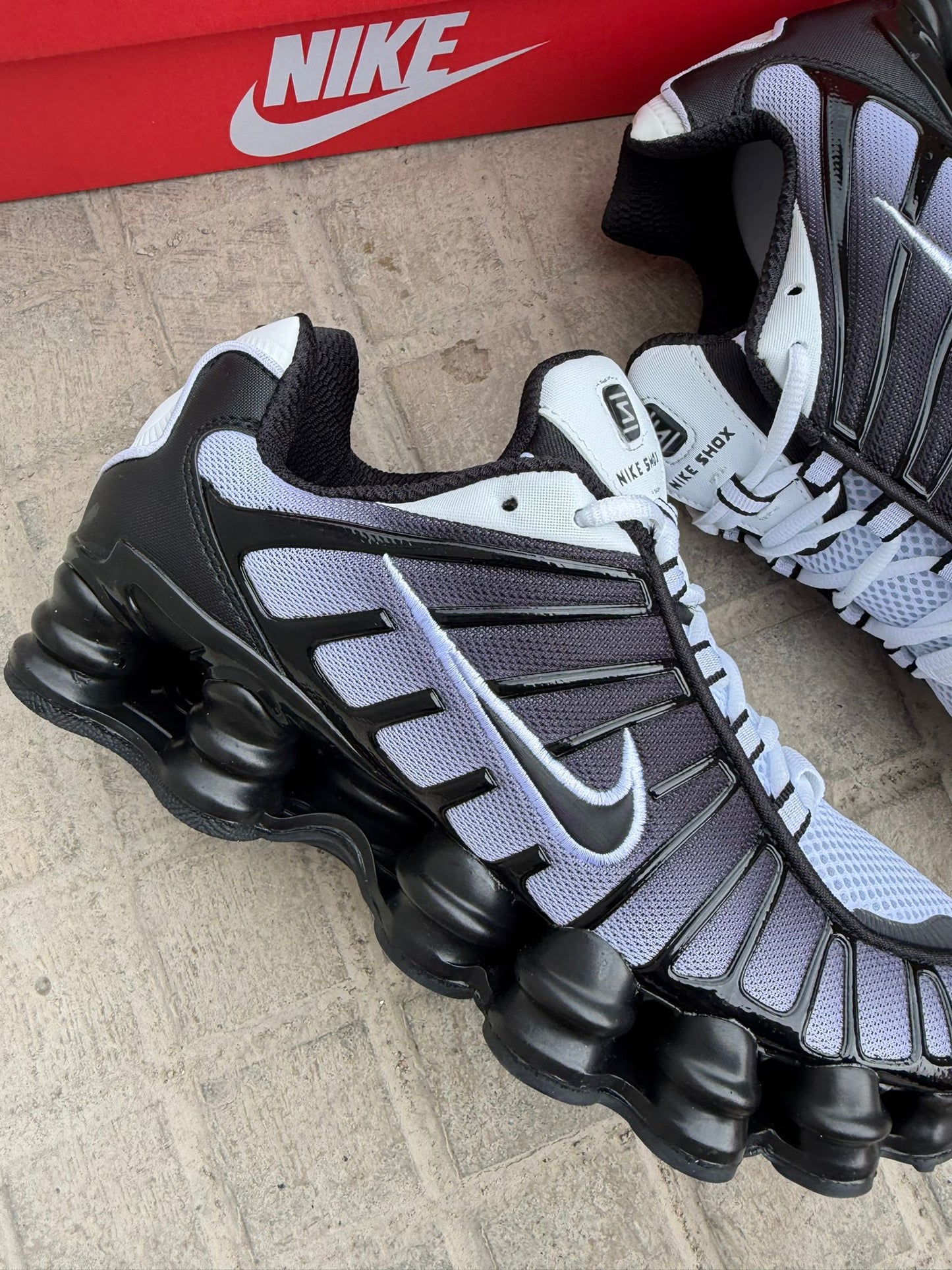 Zapatilla Nike Shox 2026