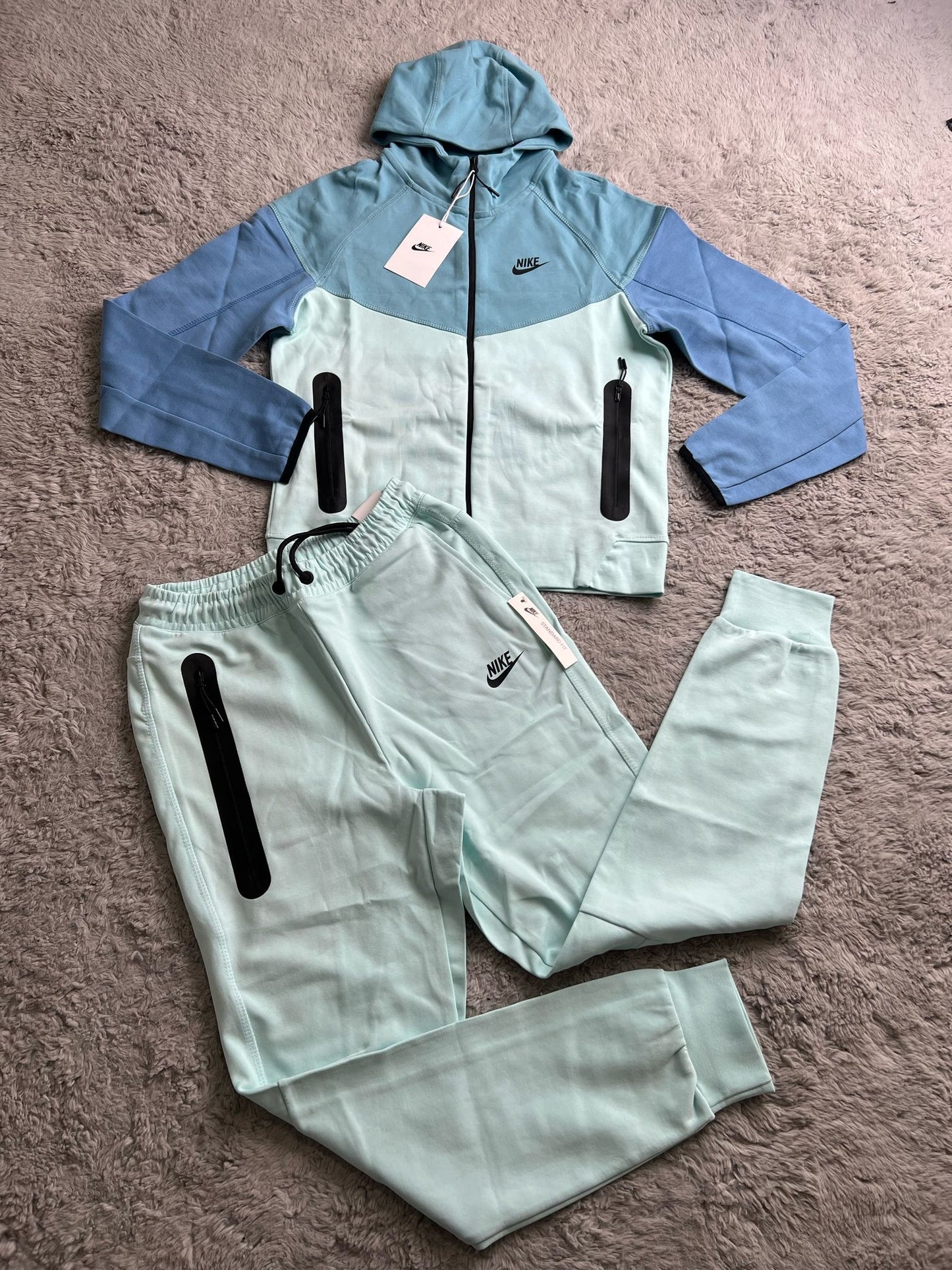 Chandal Nike Tech