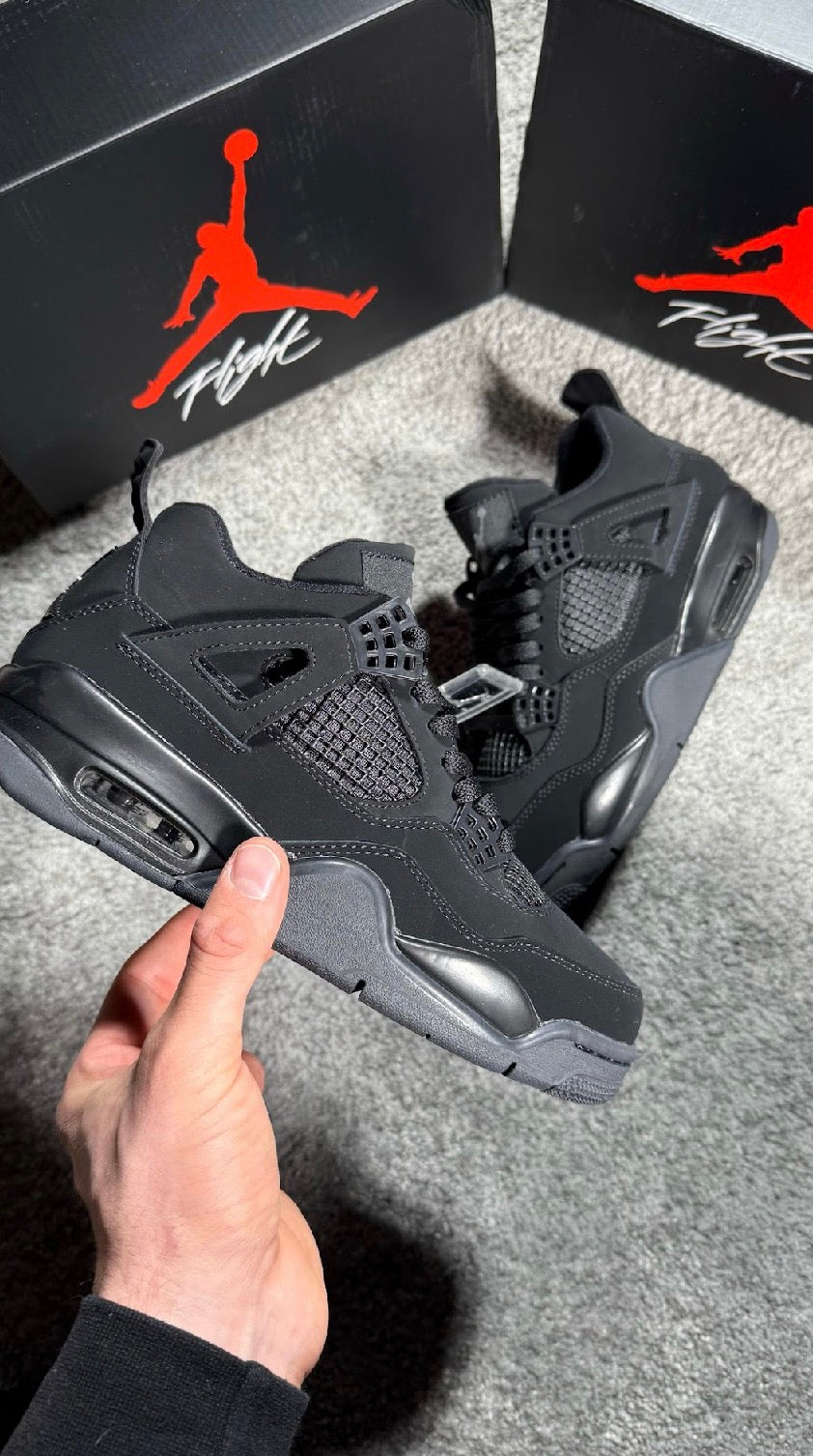 Zapatilla Jordan Retro 4