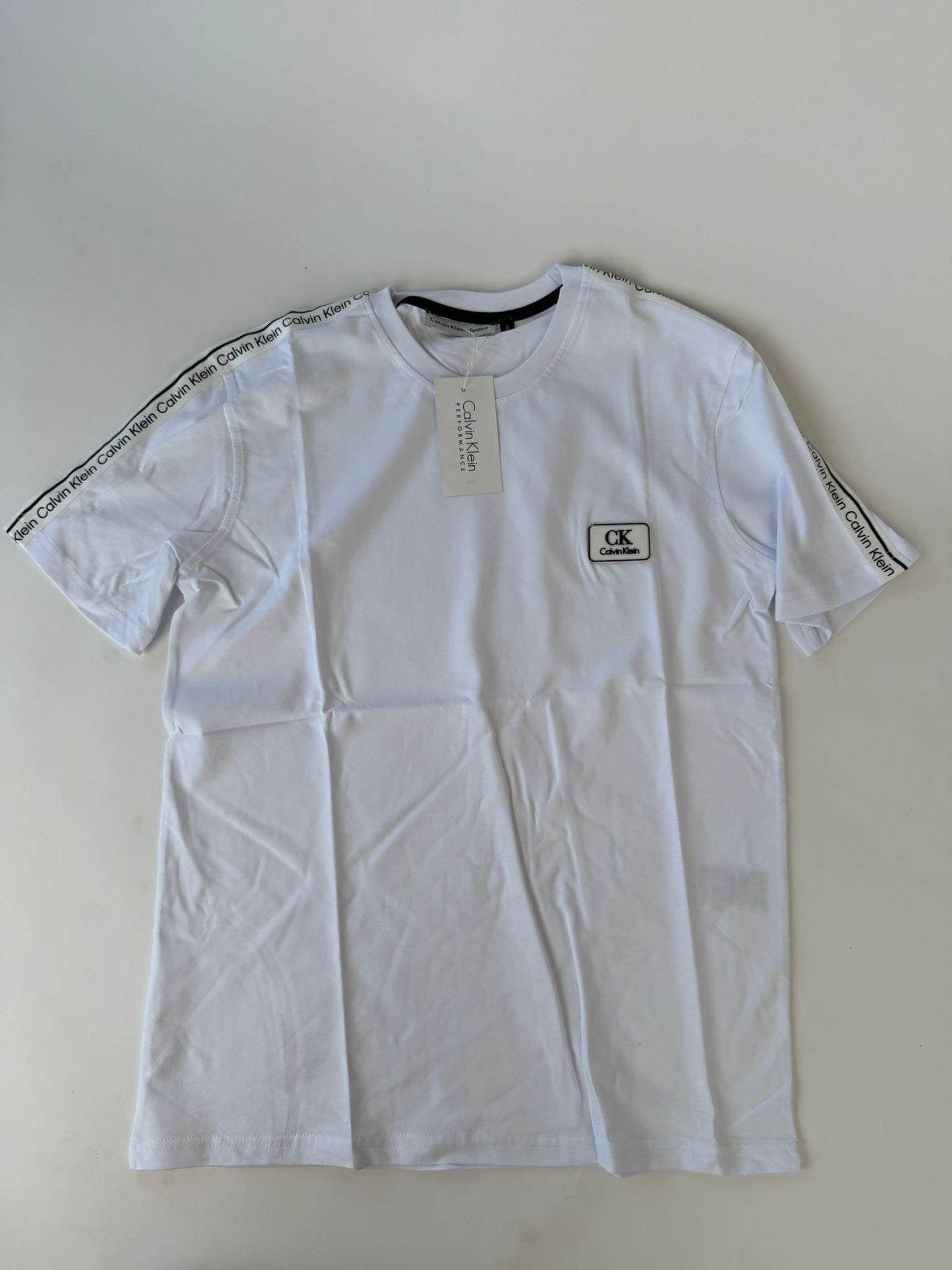 Camiseta Calvin Klein 2026