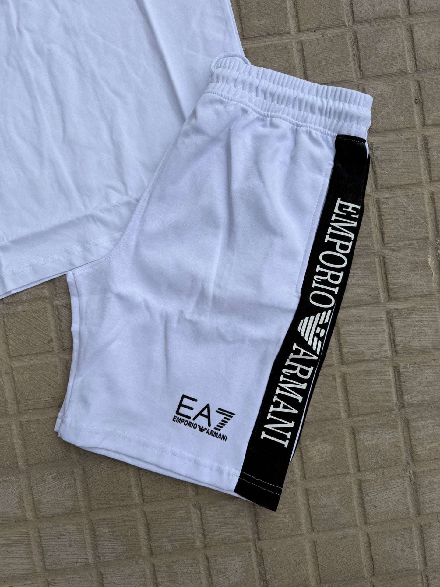 Conjunto Emporio Armani EA7