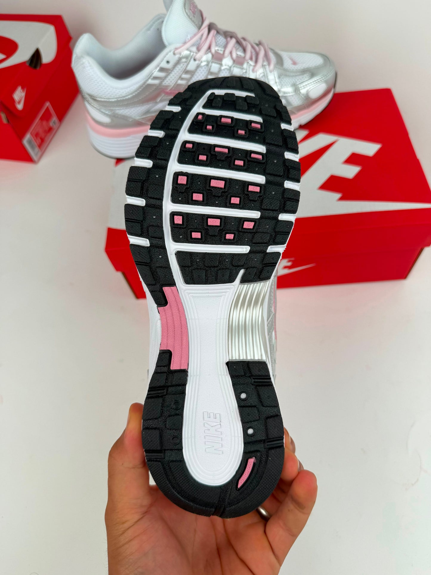 Zapatilla Nike P6000
