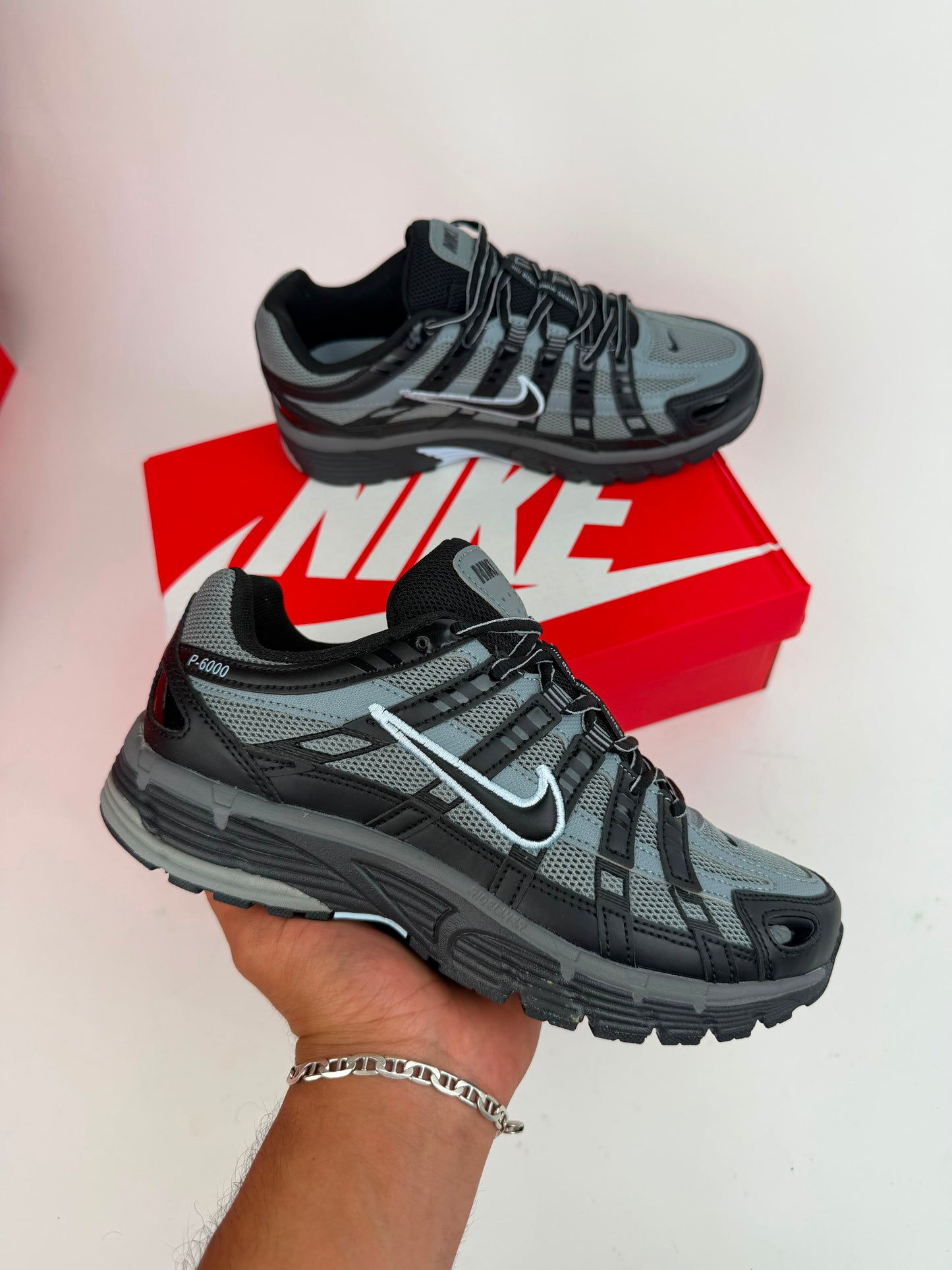 Zapatilla Nike P6000