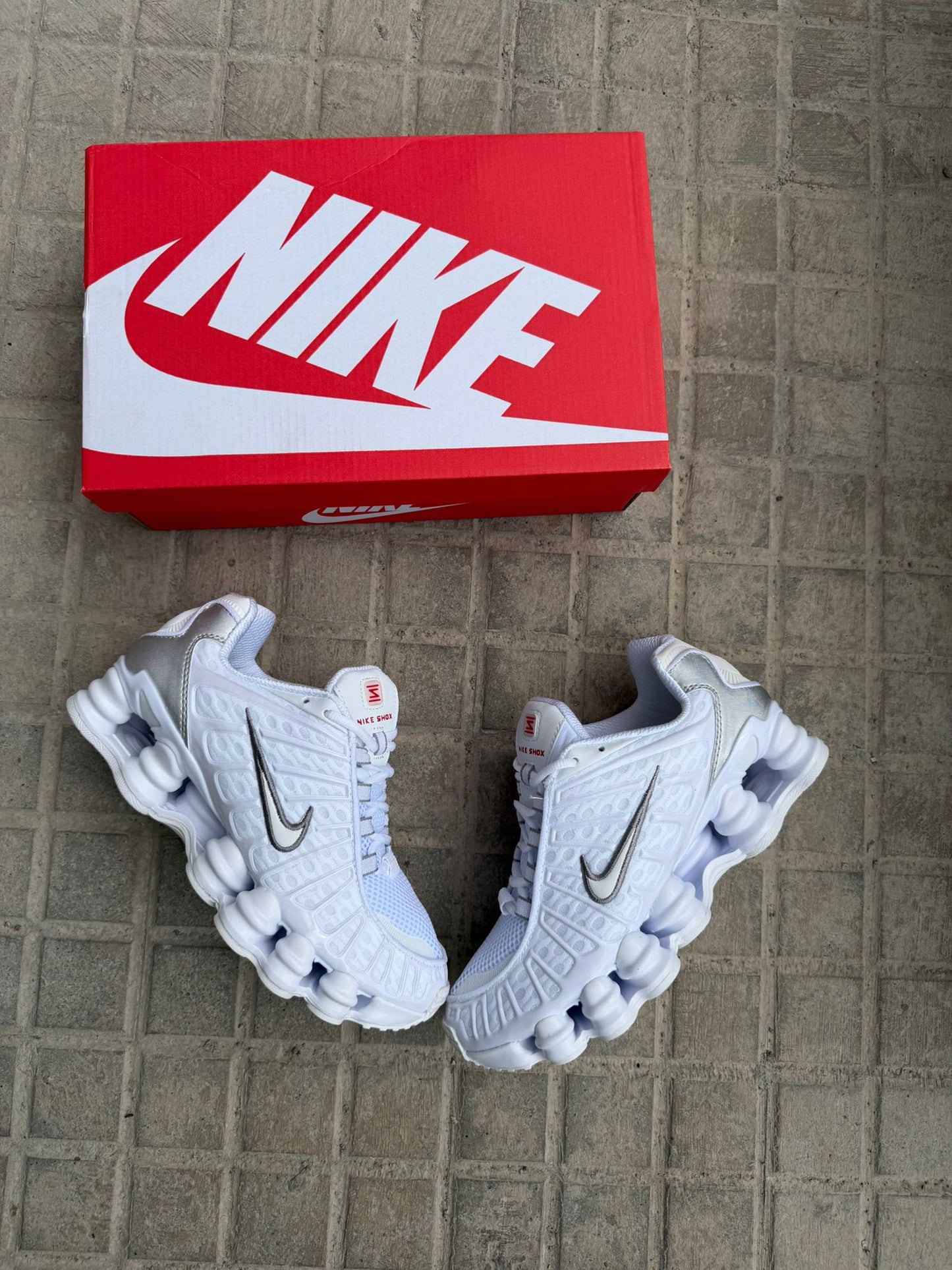 Zapatilla Nike Shox 2026