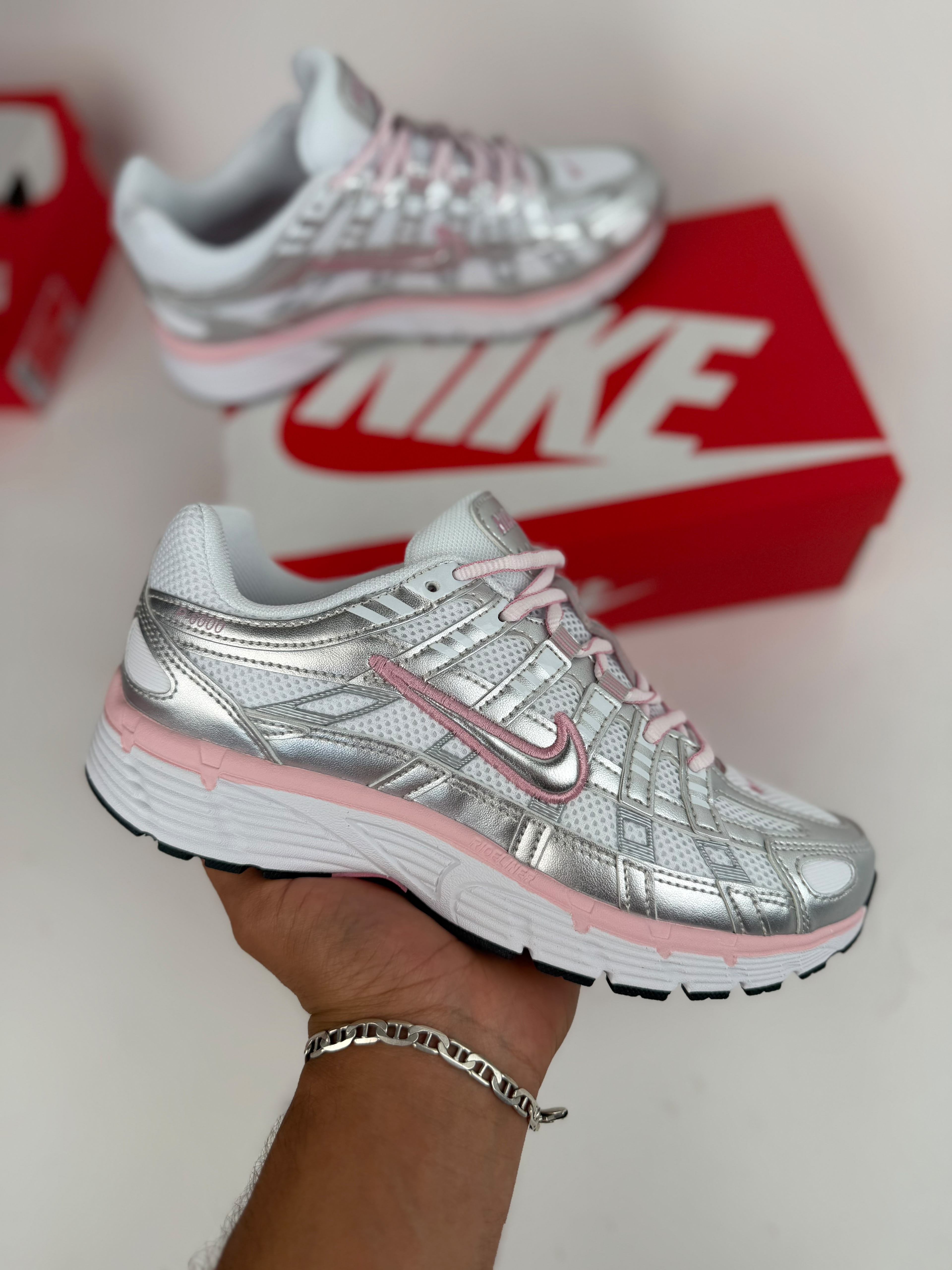 Zapatilla Nike P6000