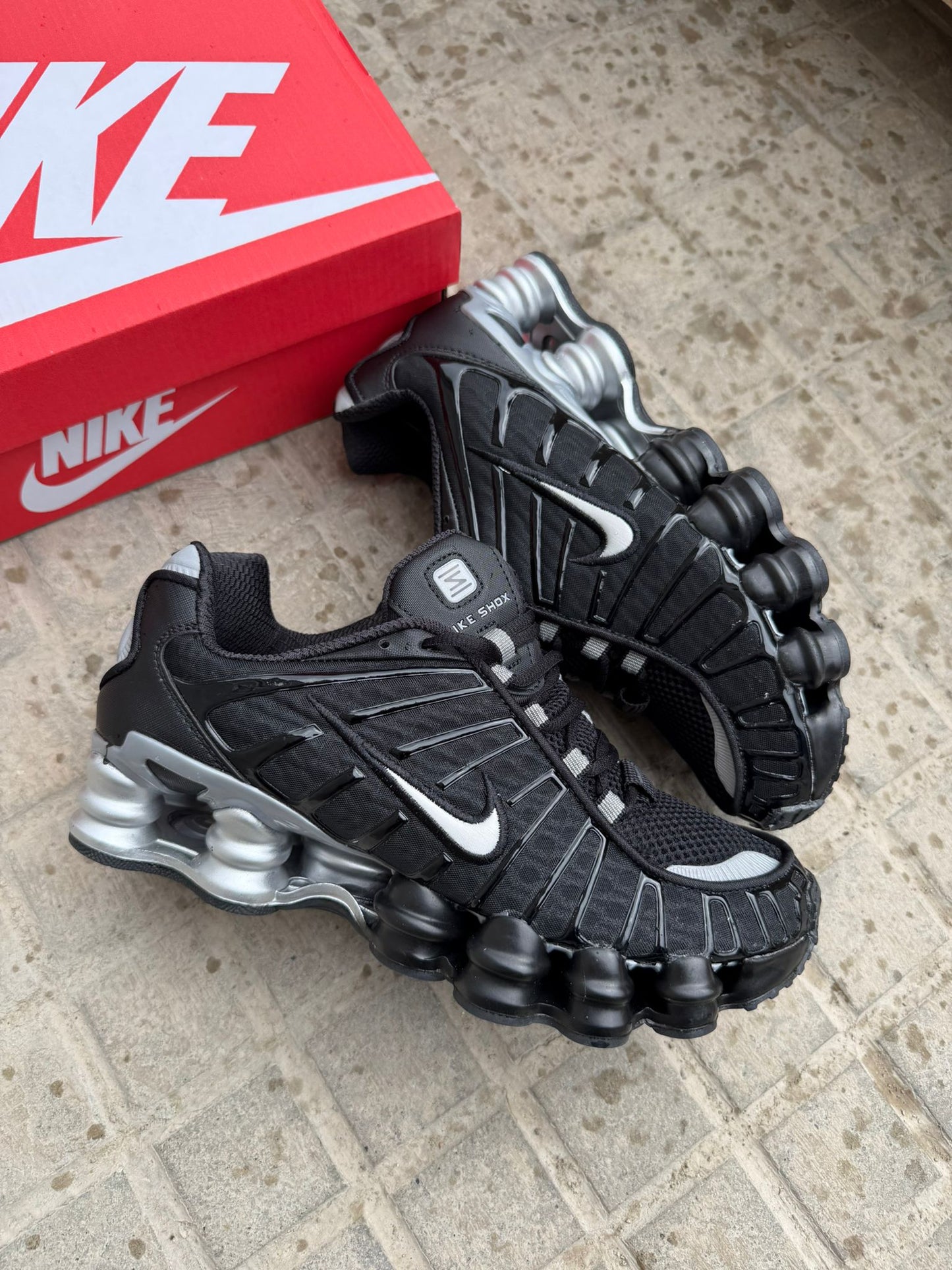 Zapatilla Nike Shox 2026