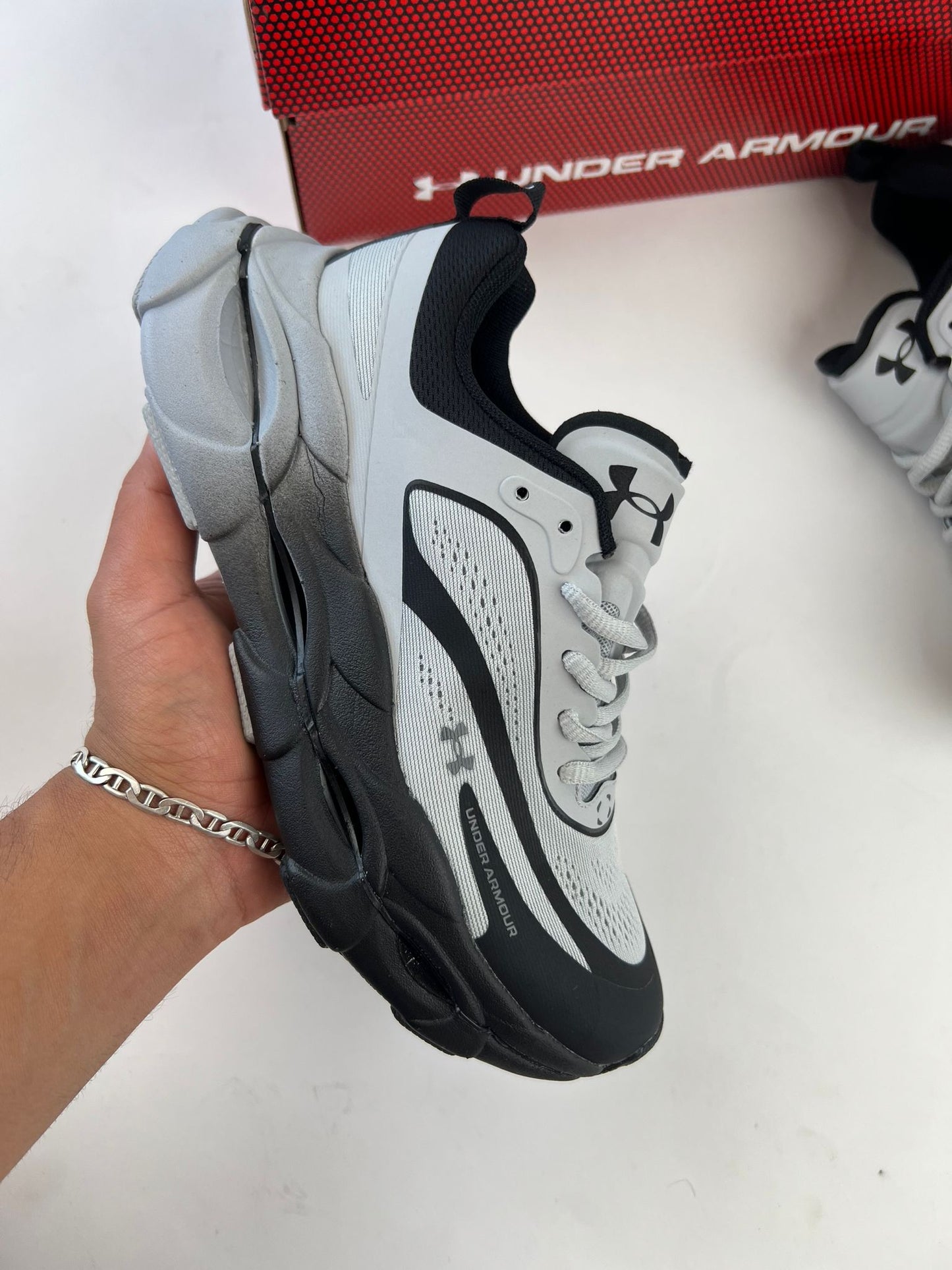 Zapatilla Under Armour UA Hover Reactor 2026