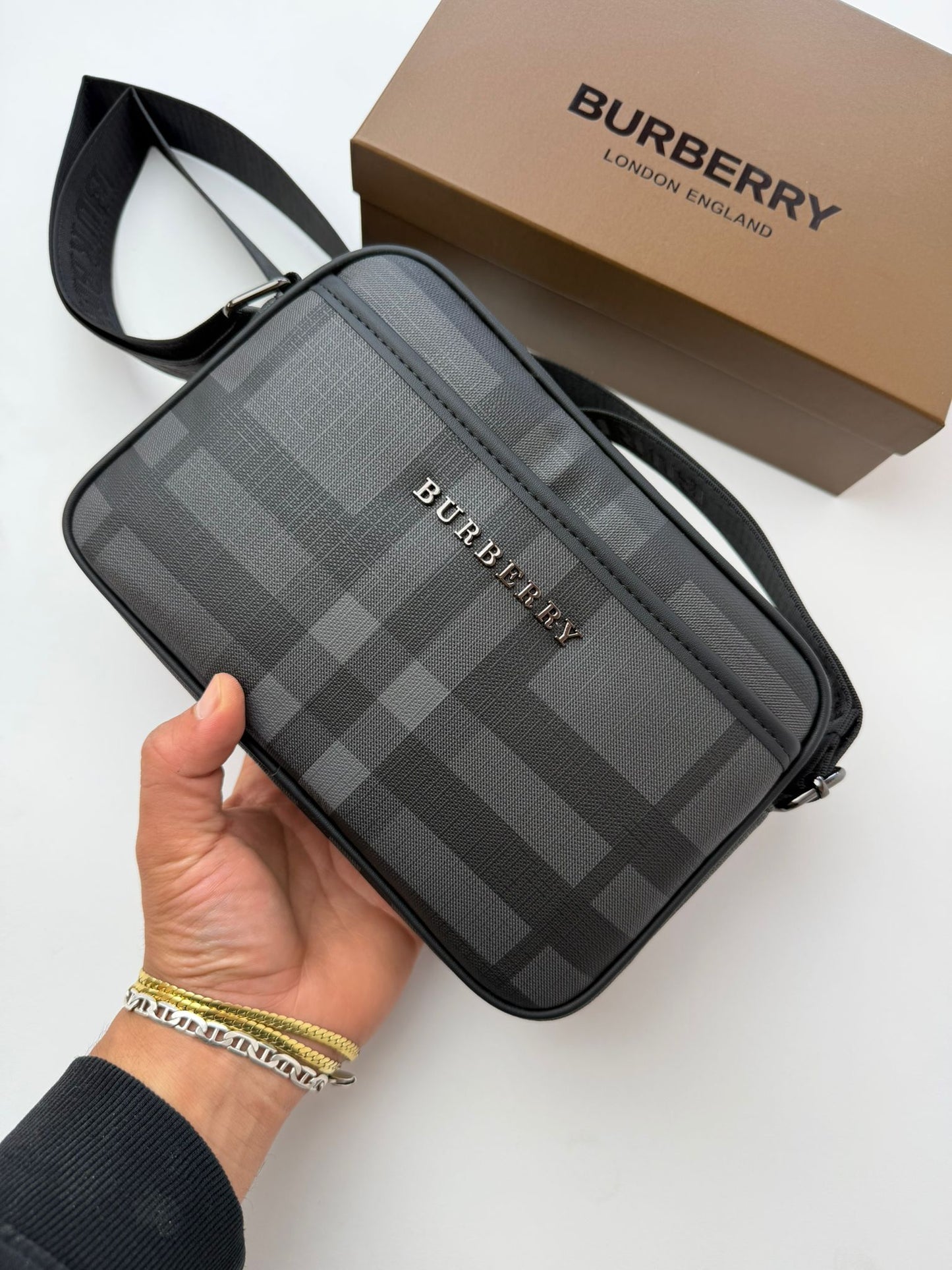 Bandolera Burberry 2026