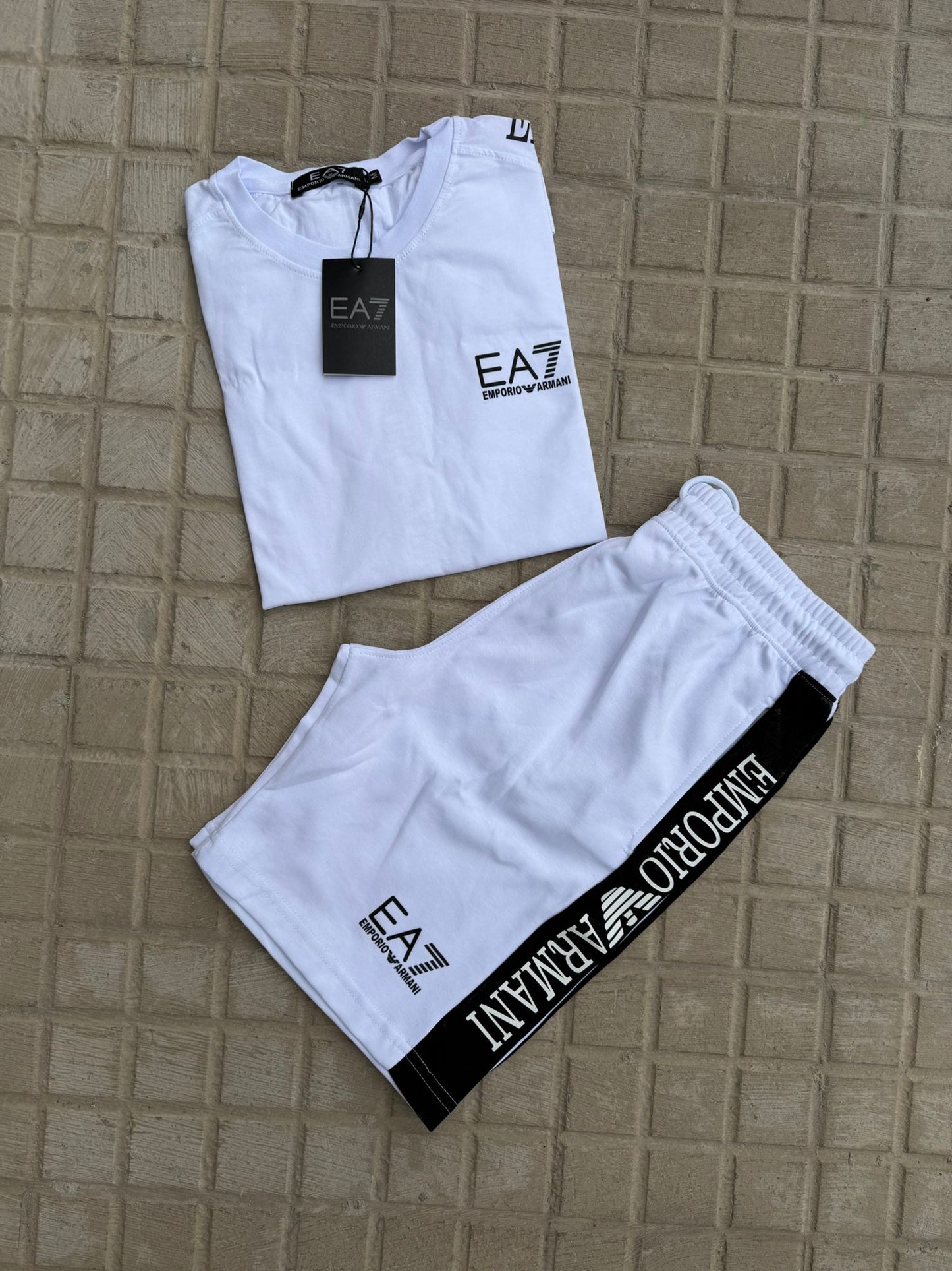 Conjunto Emporio Armani EA7