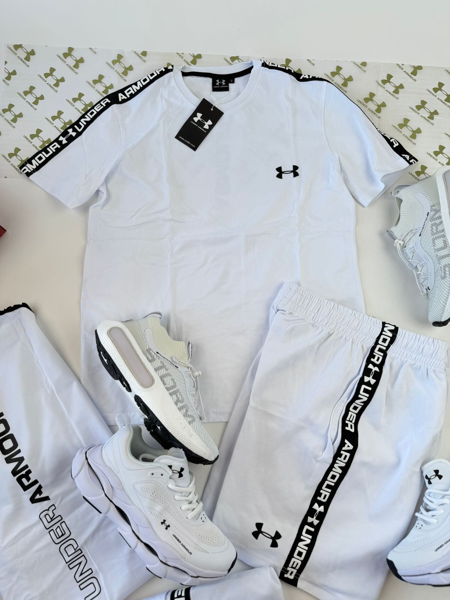 Conjunto Under Armour 2026