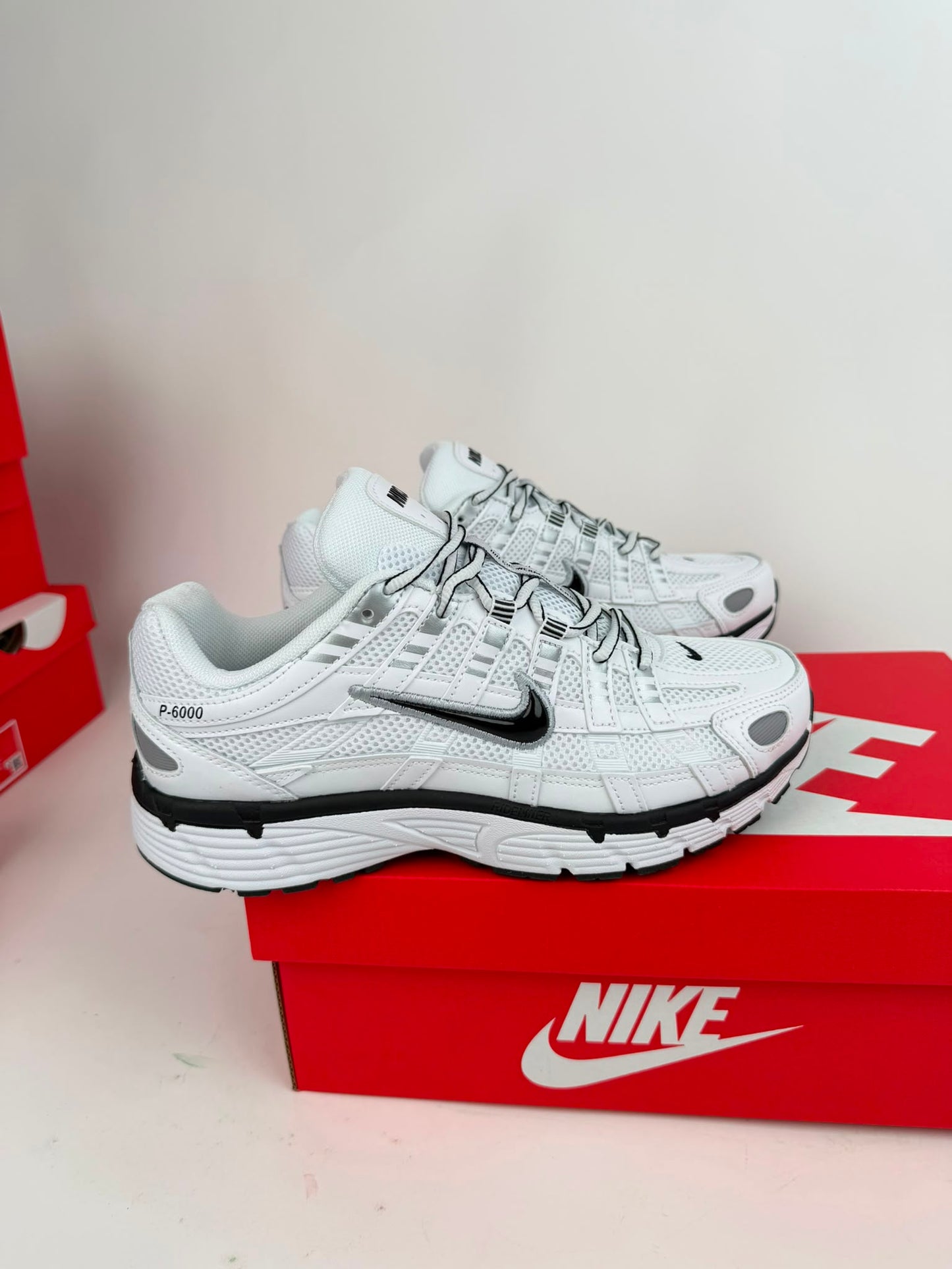 Zapatilla Nike P6000