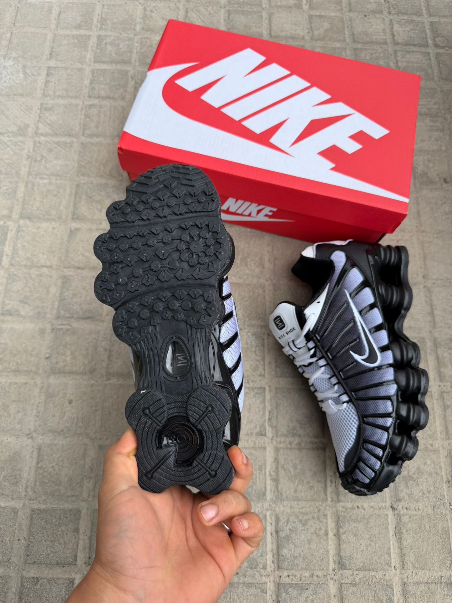 Zapatilla Nike Shox 2026