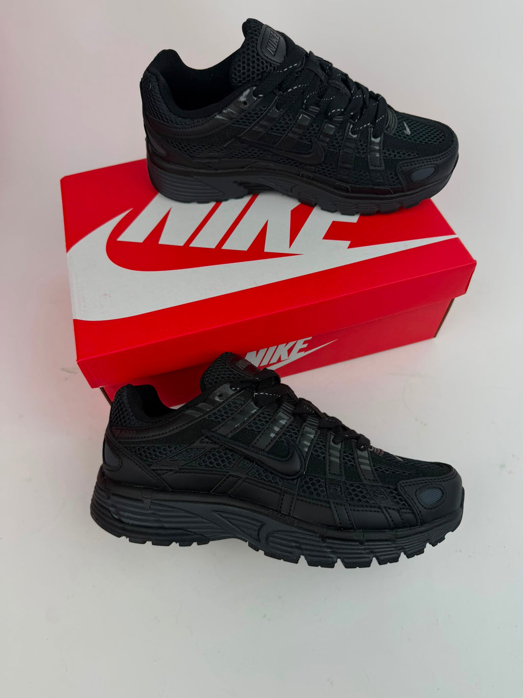 Zapatilla Nike P6000