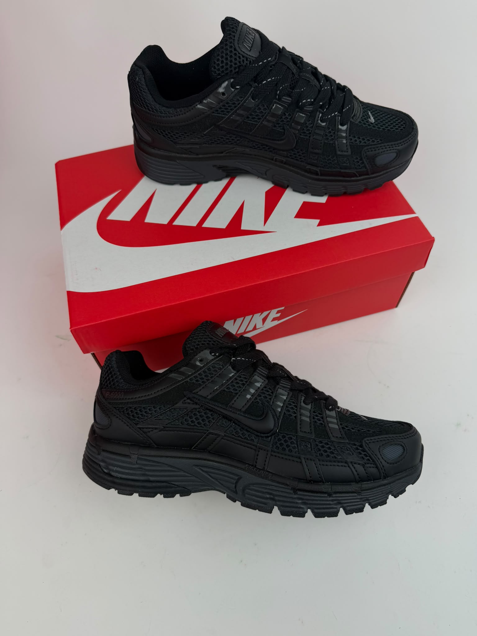 Zapatilla Nike P6000