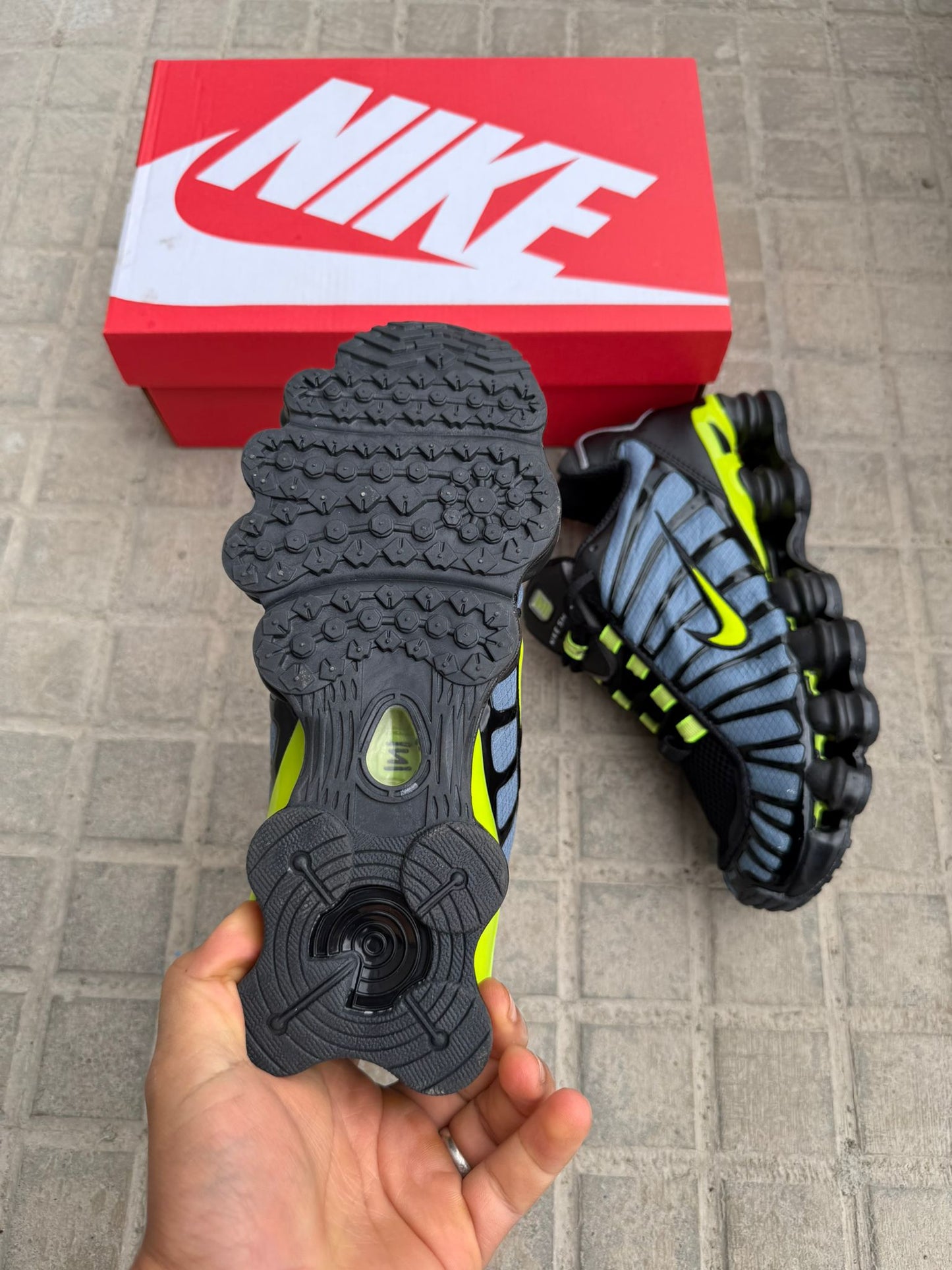 Zapatilla Nike Shox 2026