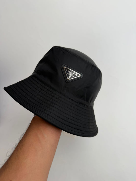 Gorro Tipo Pescador Prada
