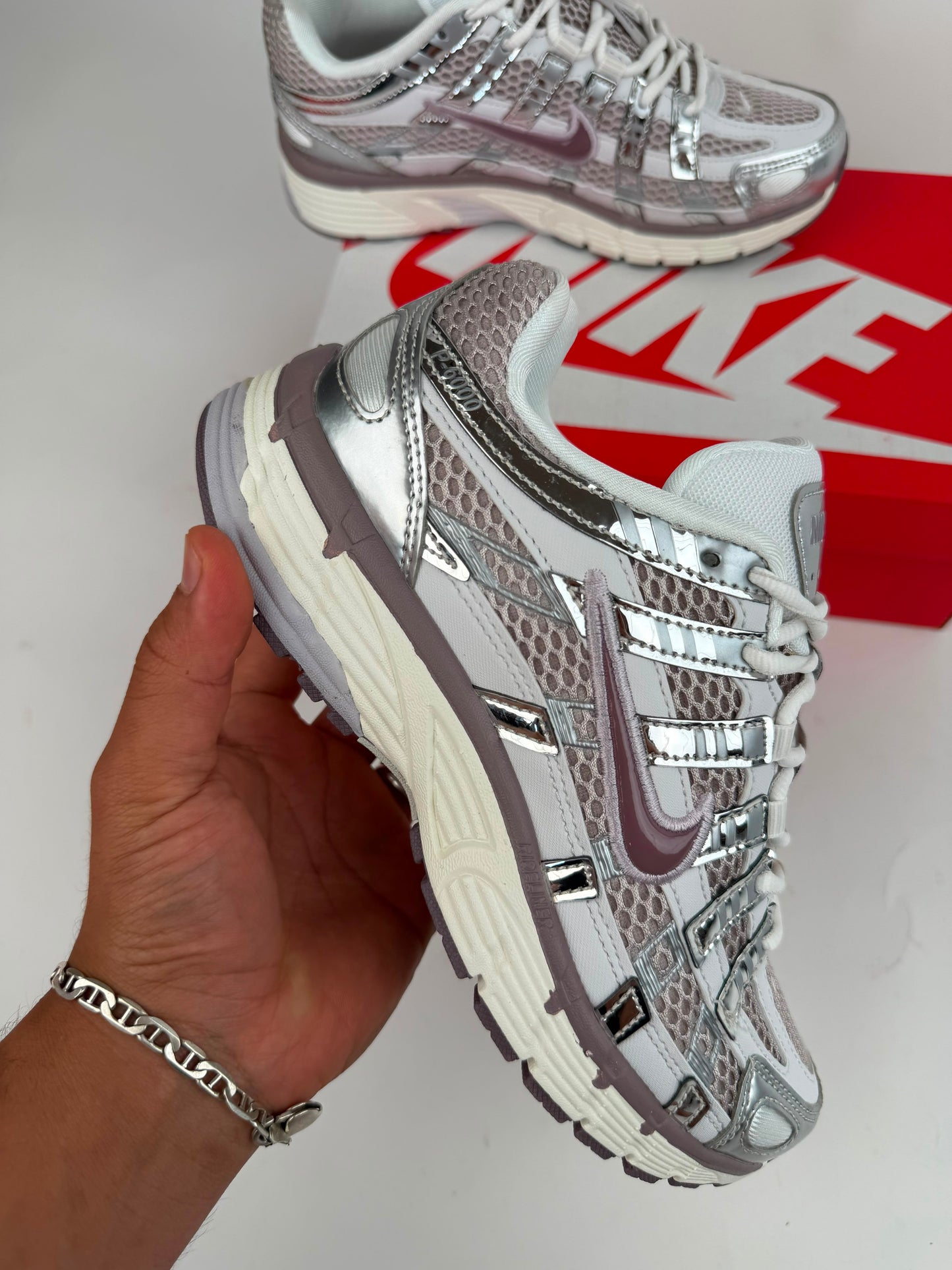 Zapatilla Nike P6000