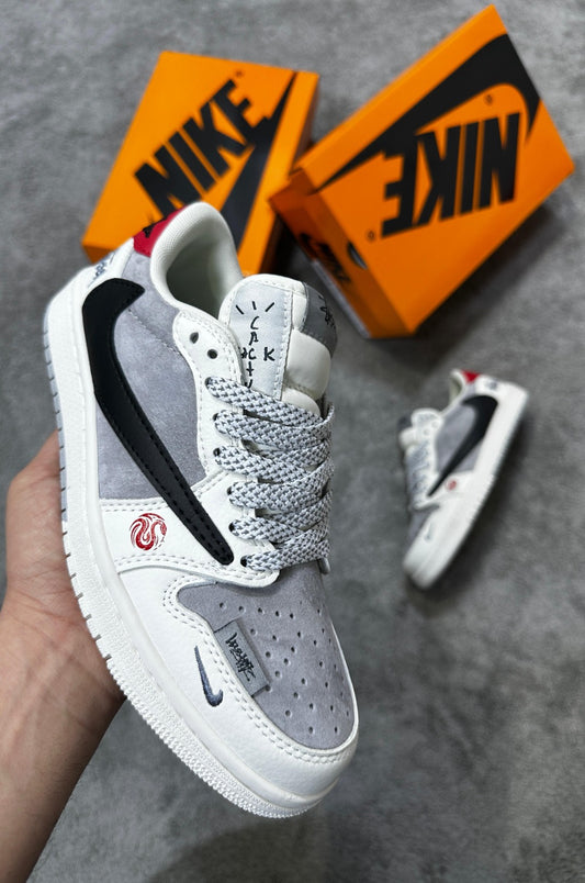 Zapatilla Nike Travis Scott x Air Jordan 1 Low OG x Stüssy