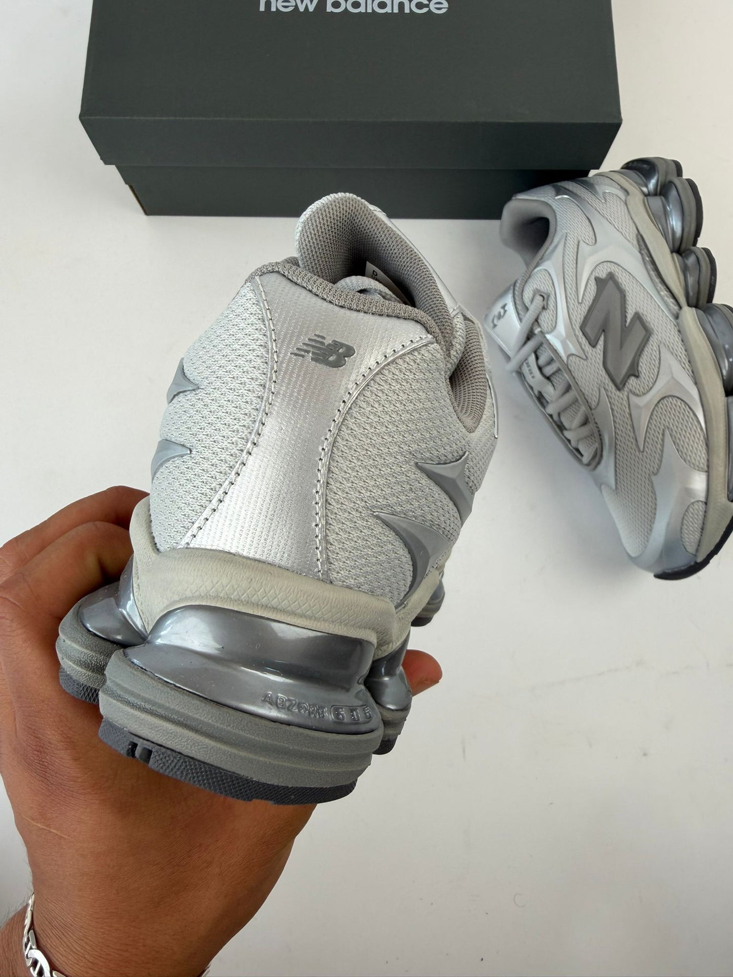 Zapatilla New Balance 2000