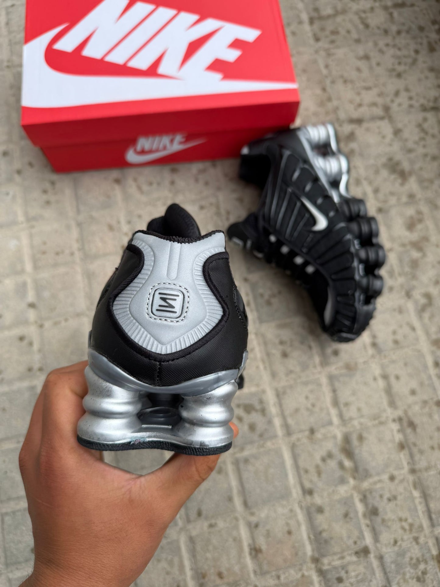 Zapatilla Nike Shox 2026