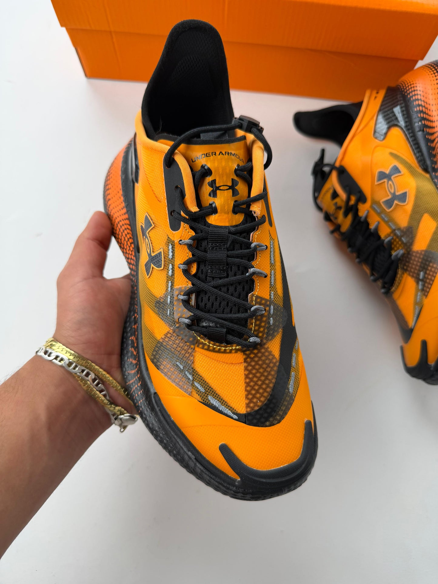 Zapatilla Under Armour 2026