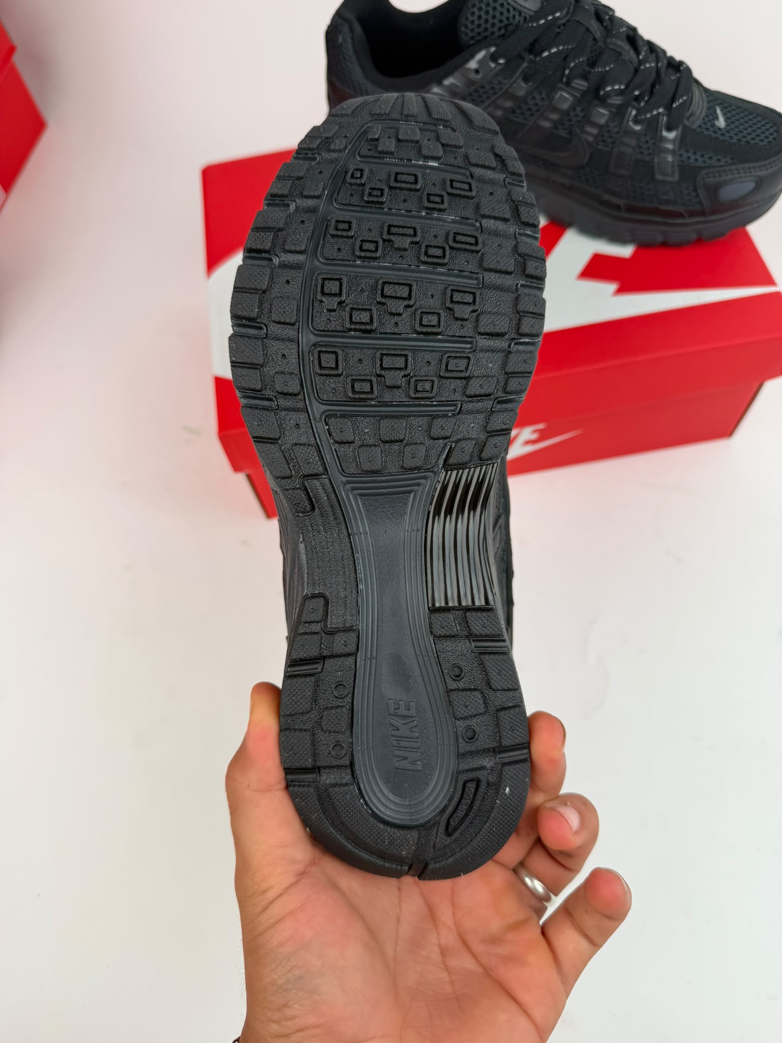 Zapatilla Nike P6000