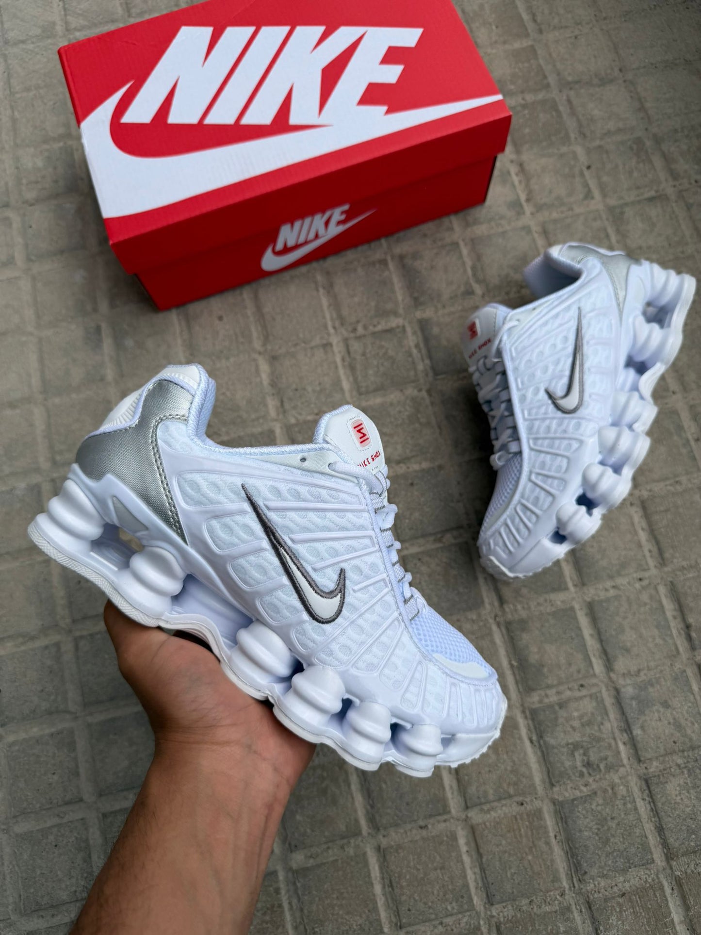 Zapatilla Nike Shox 2026
