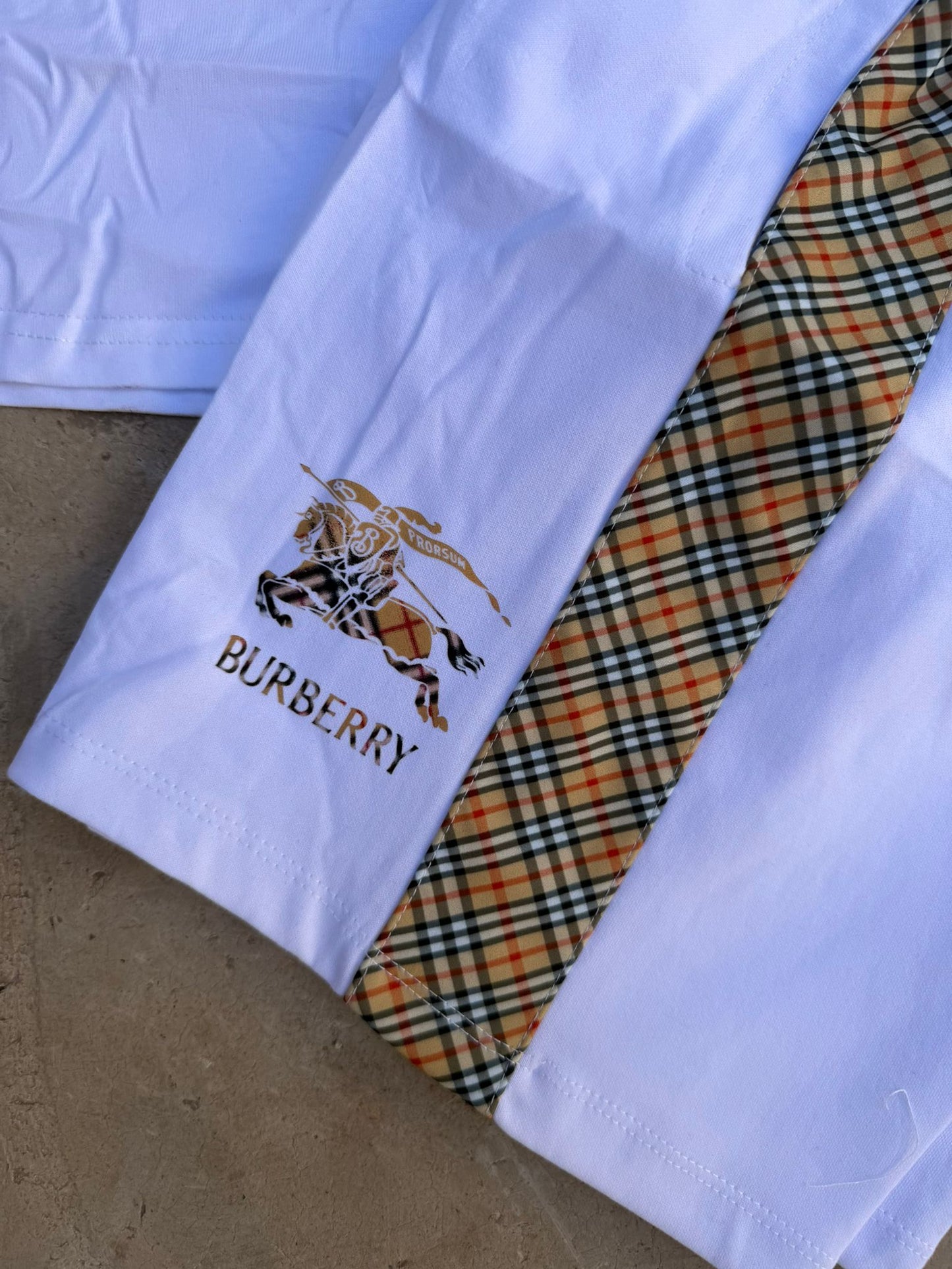 Conjunto Burberry 2026