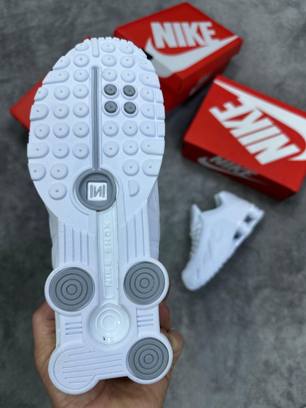 Zapatilla Nike Shox R4