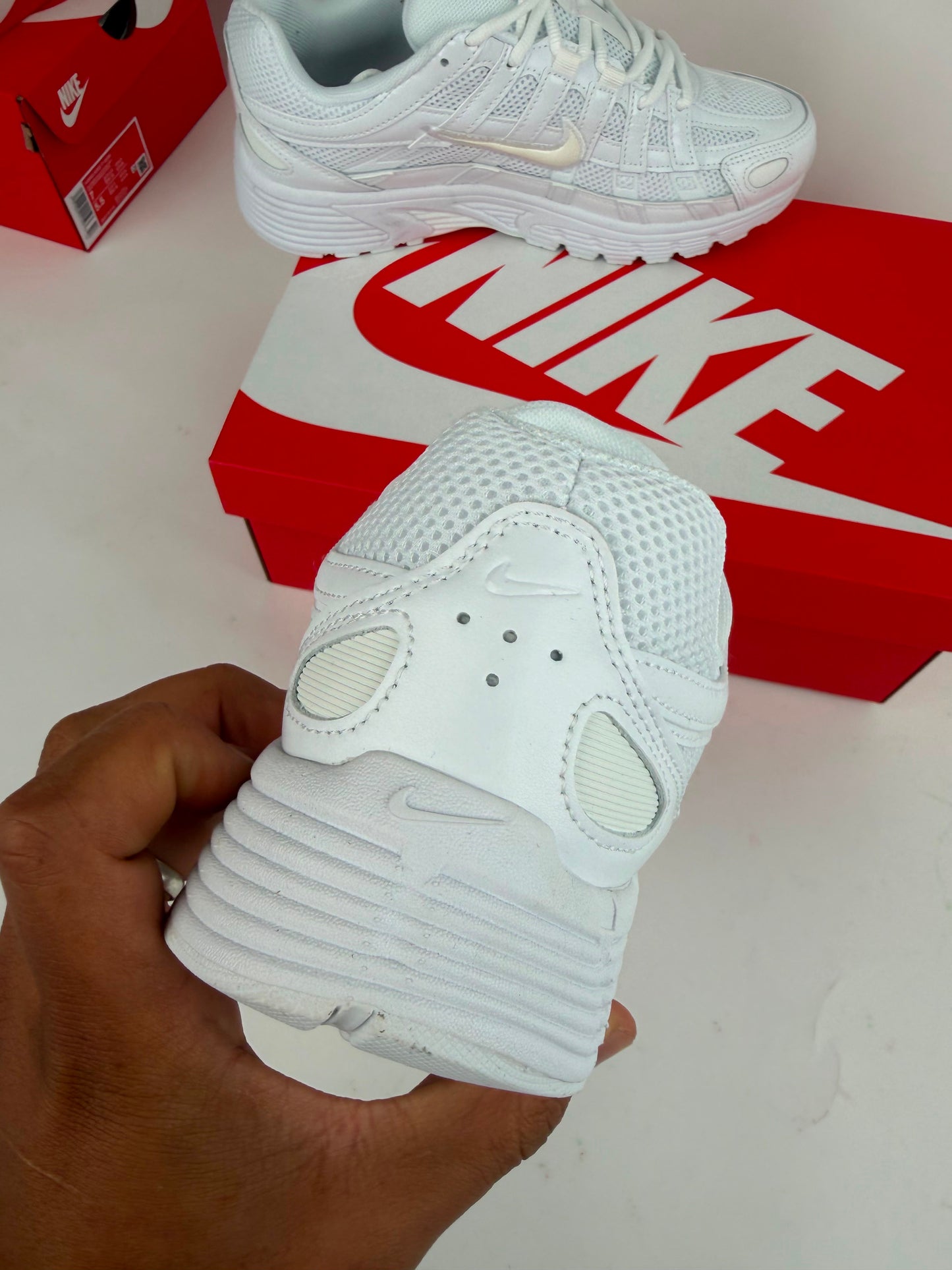 Zapatilla Nike P6000