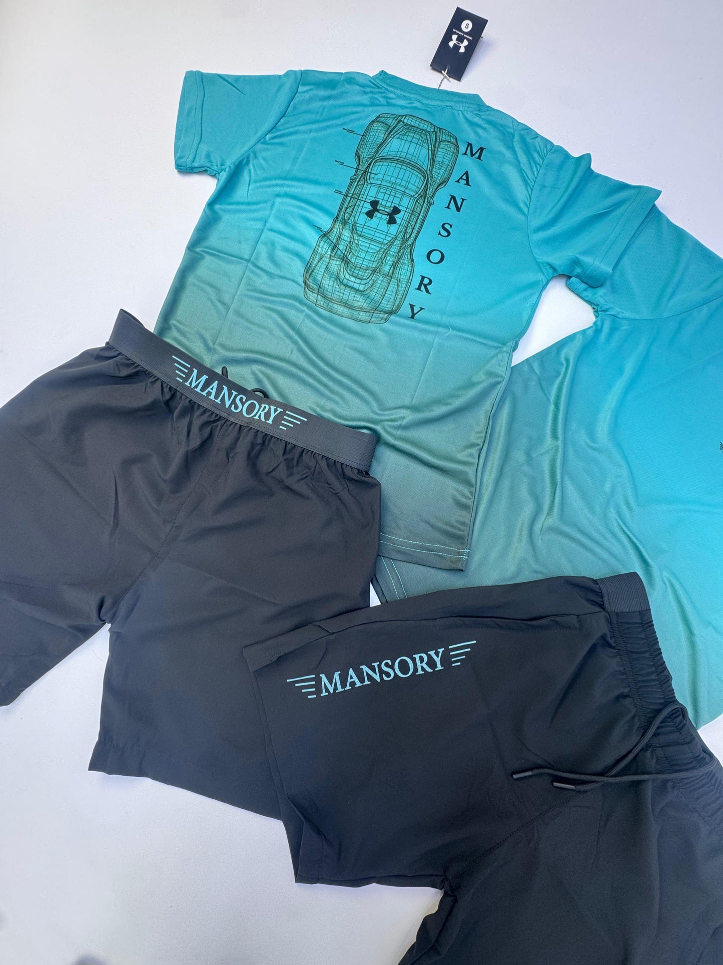 Conjunto Mansory x Under Armour 2026