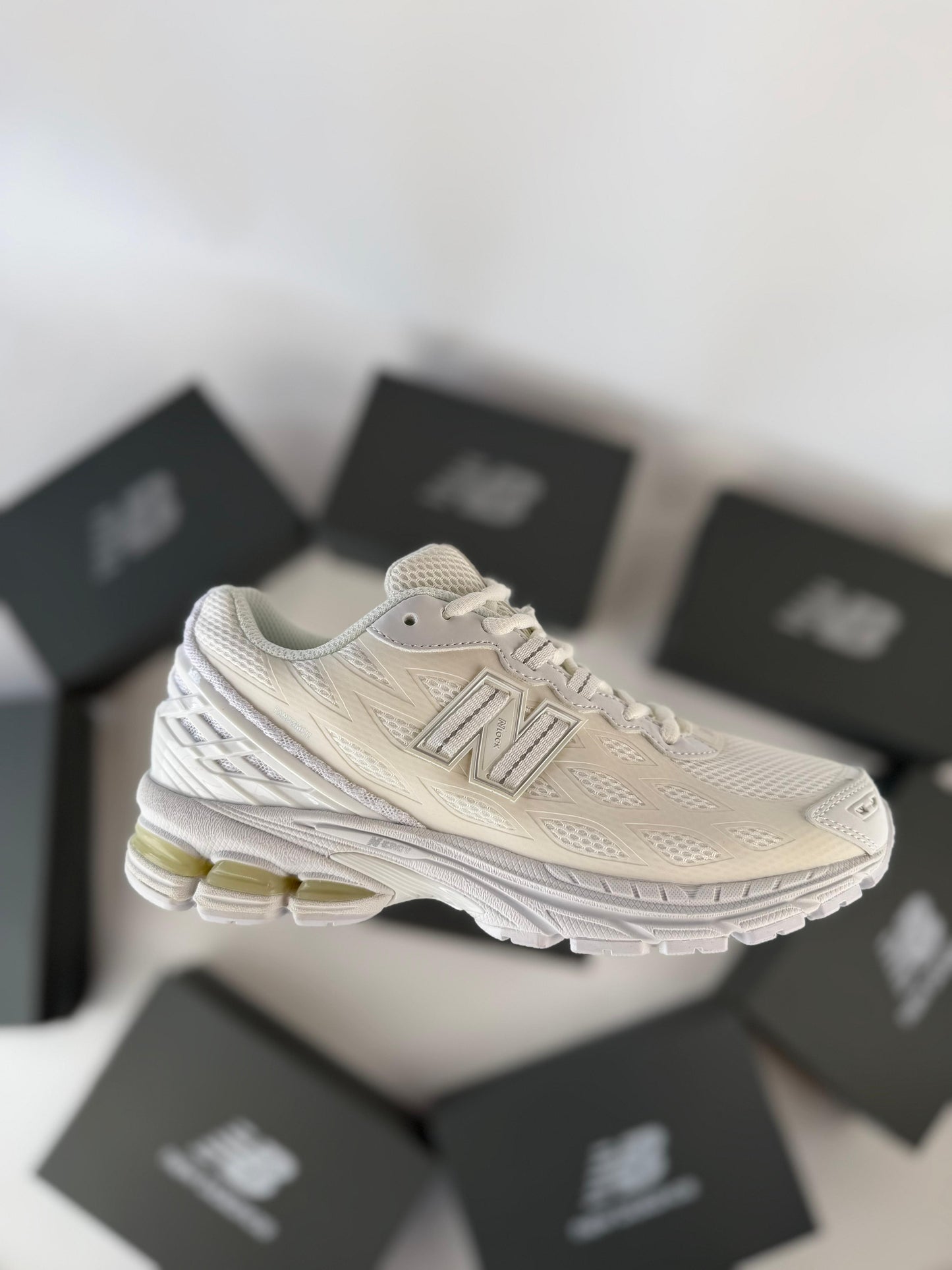 Zapatilla New Balance 1906