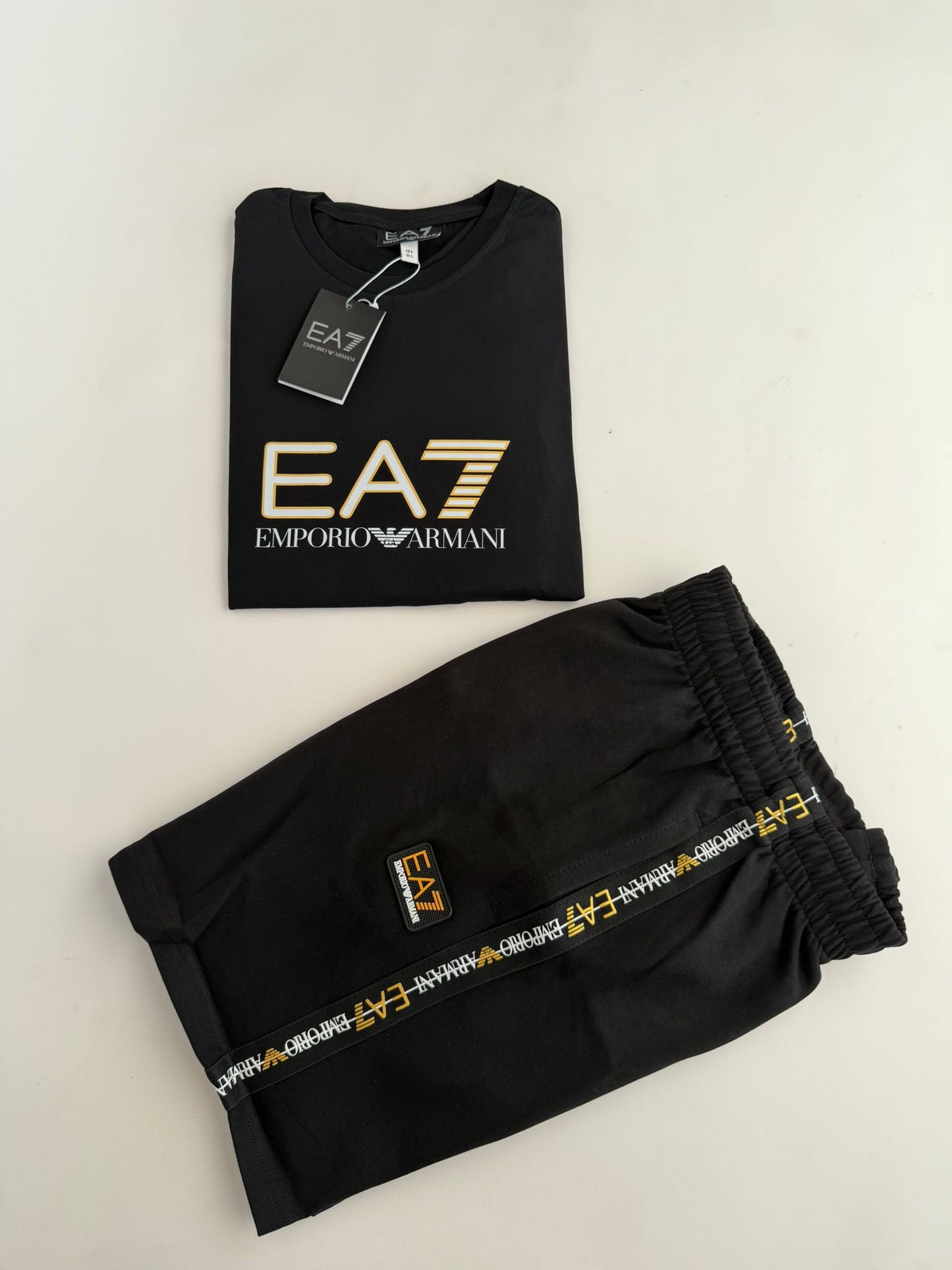 Conjunto Emporio Armani EA7 2026