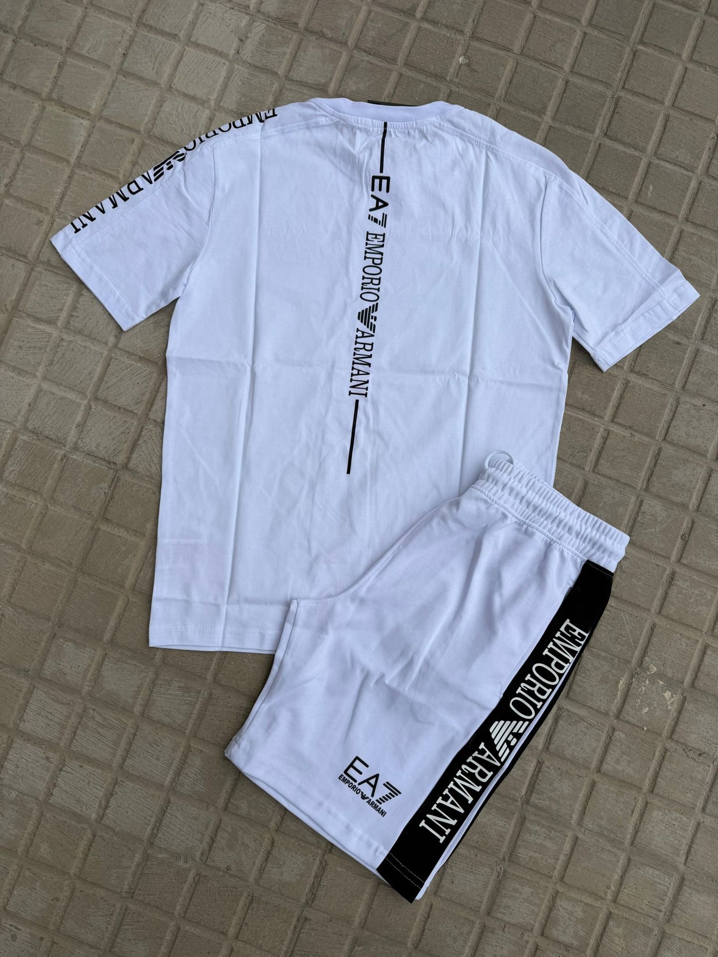 Conjunto Emporio Armani EA7