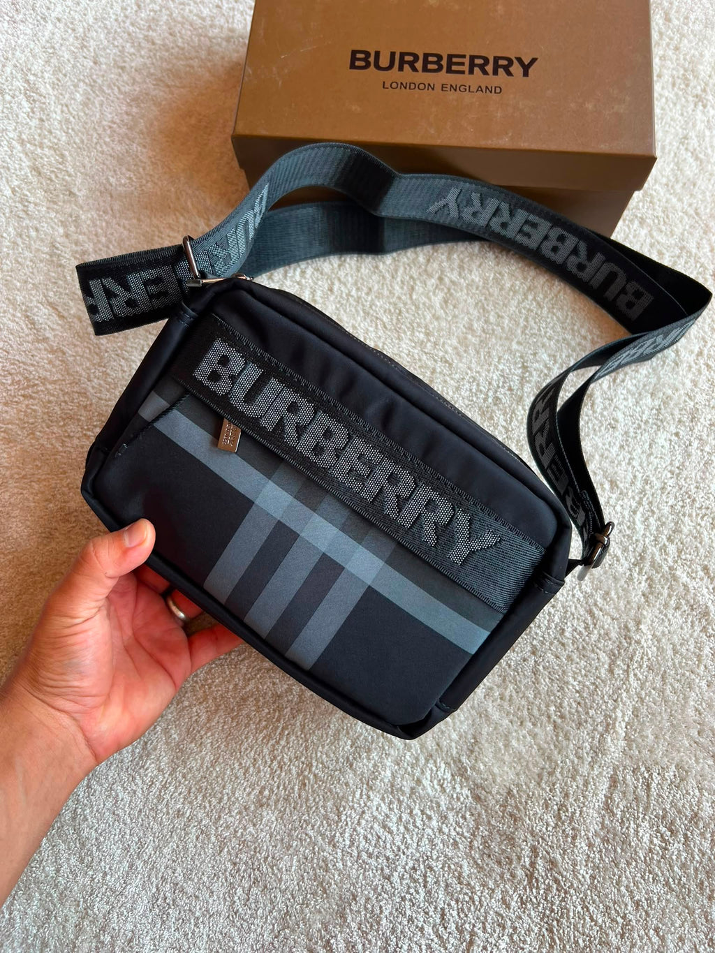 Bandolera Burberry 2026