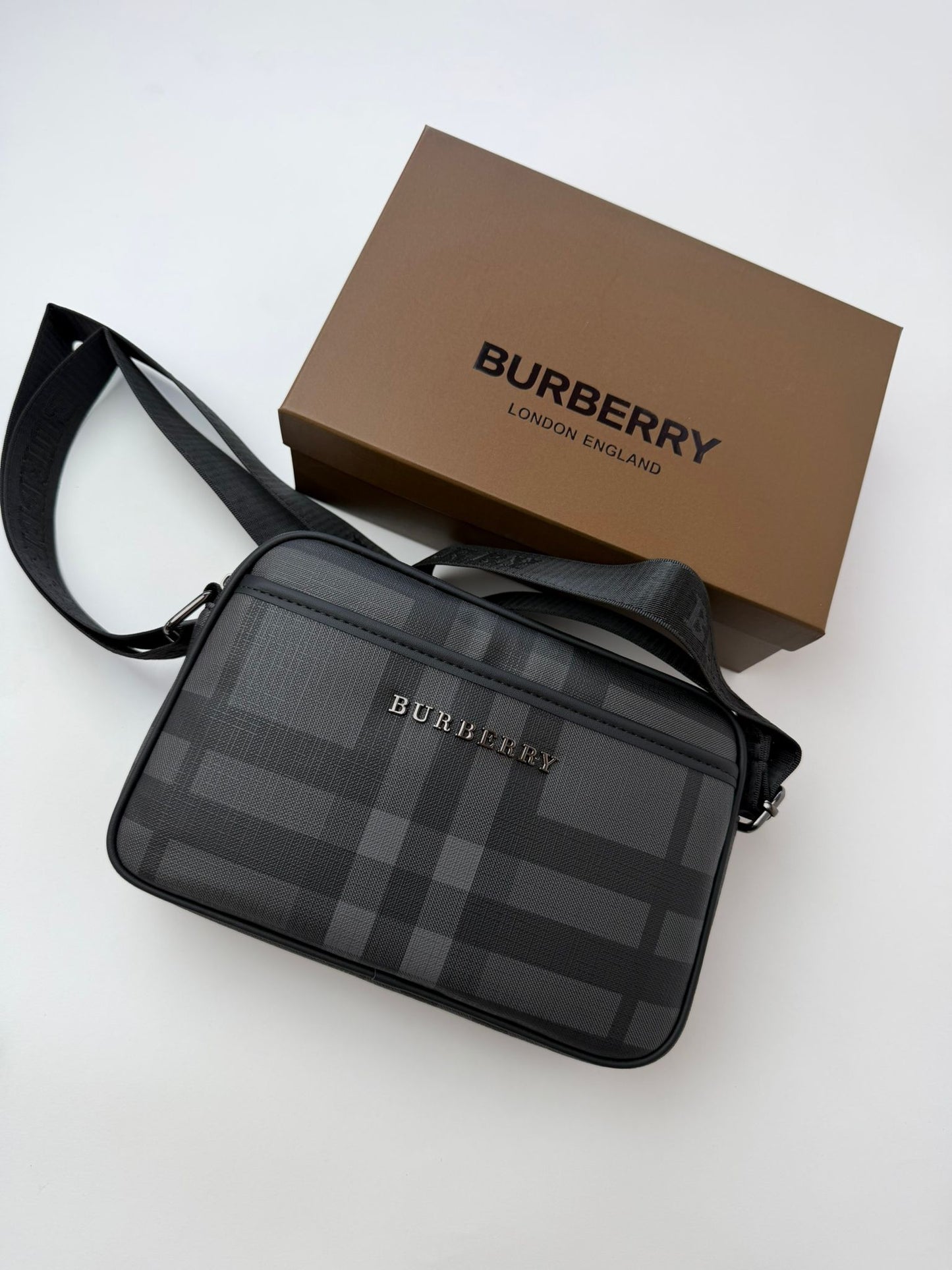 Bandolera Burberry 2026