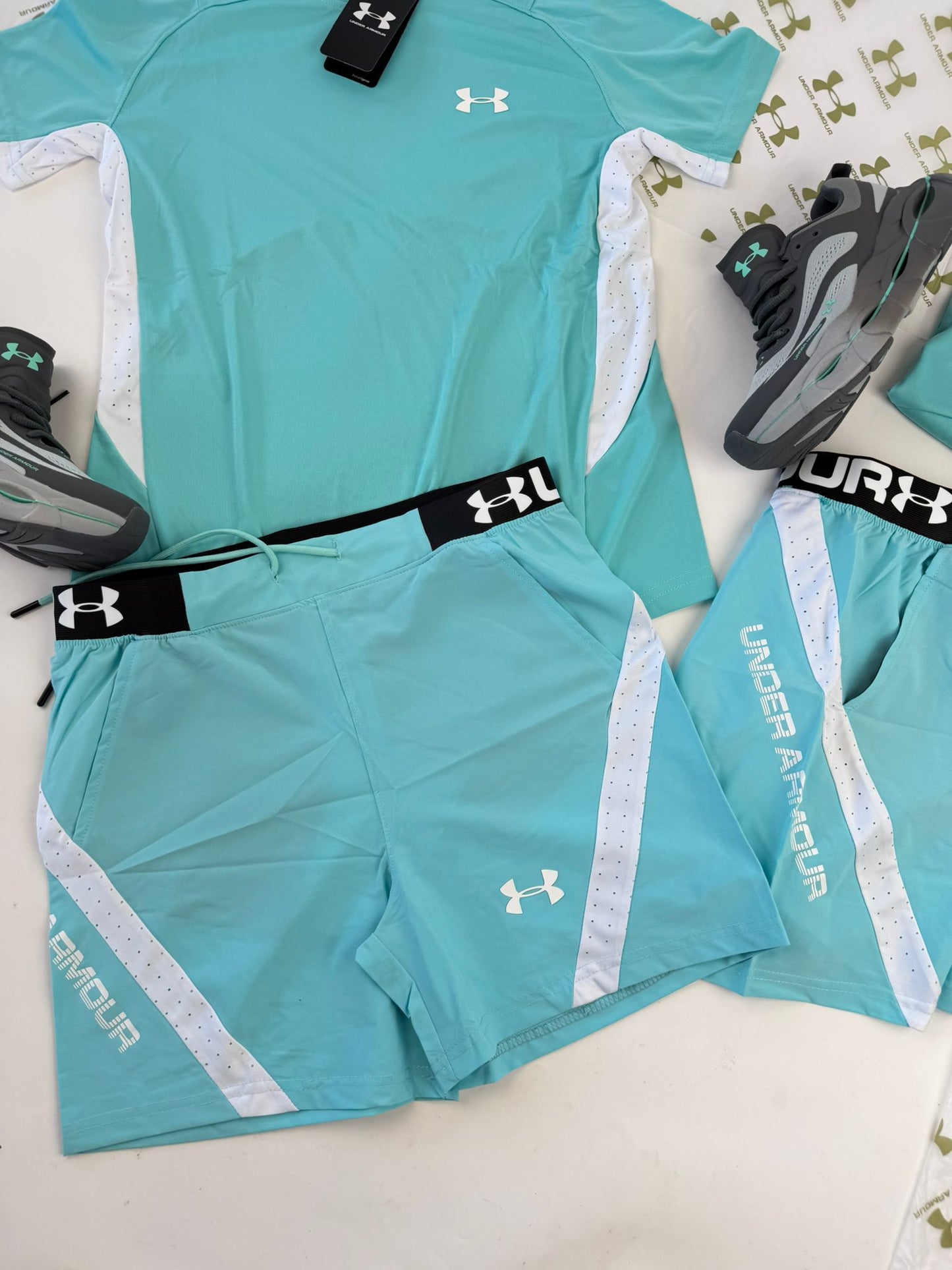 Conjunto Under Armour 2026