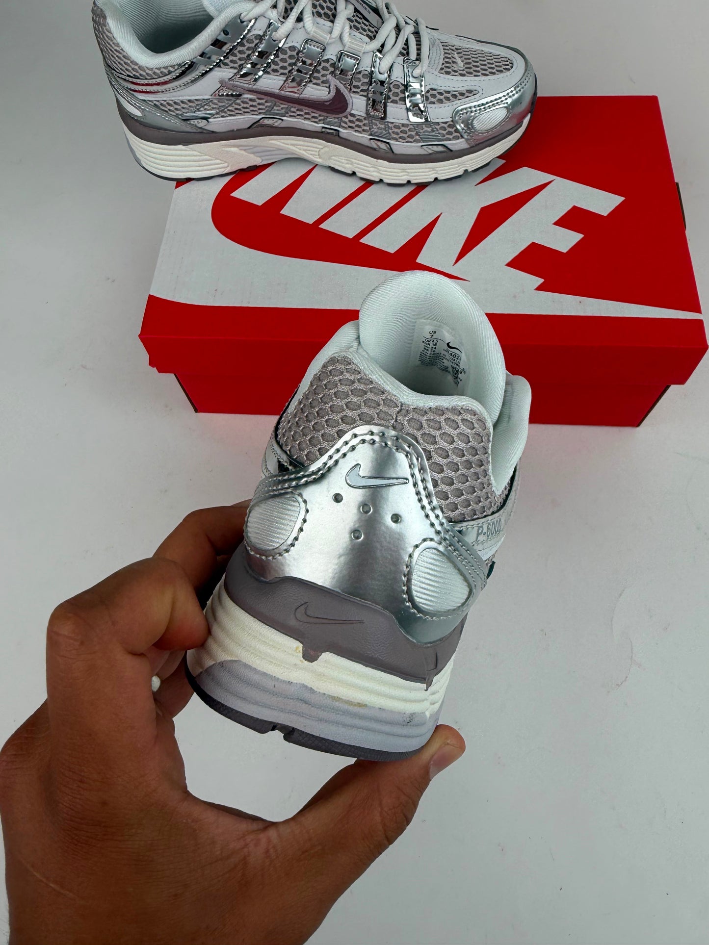 Zapatilla Nike P6000