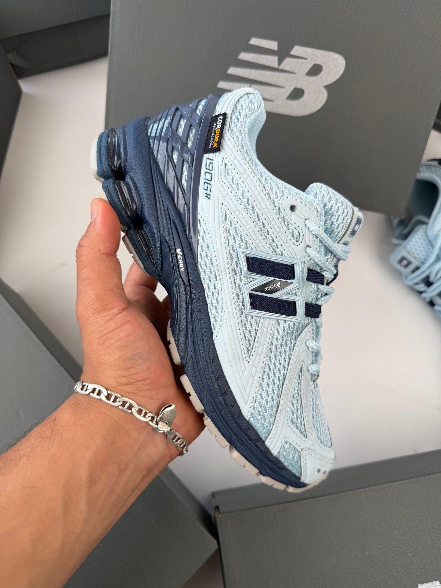 Zapatilla New Balance 1906