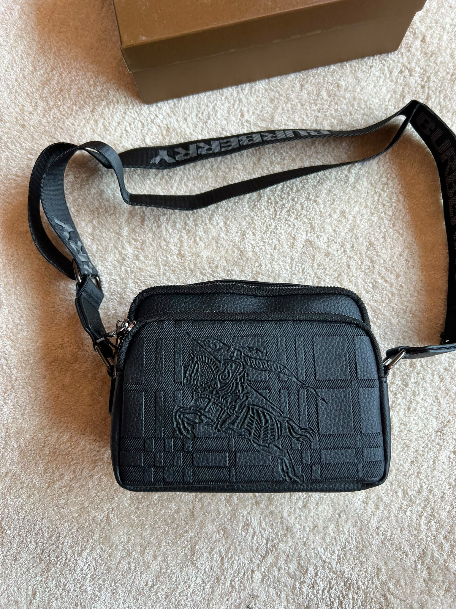Bandolera Burberry 2026