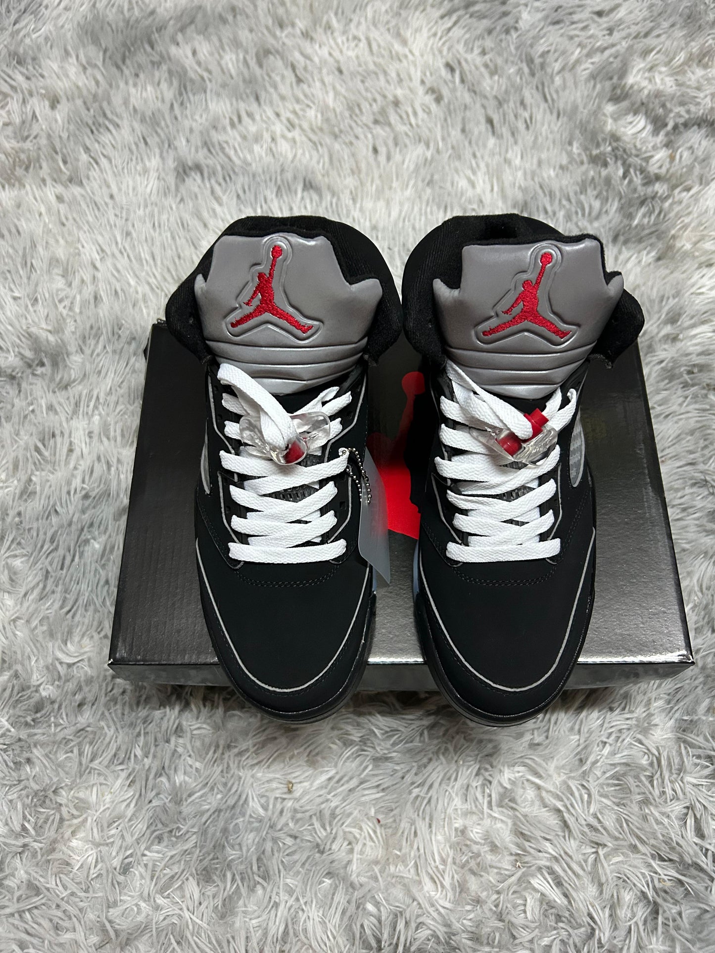 Zapatilla Nike Air Jordan 5 Retro OG Black Metallic Reimagined