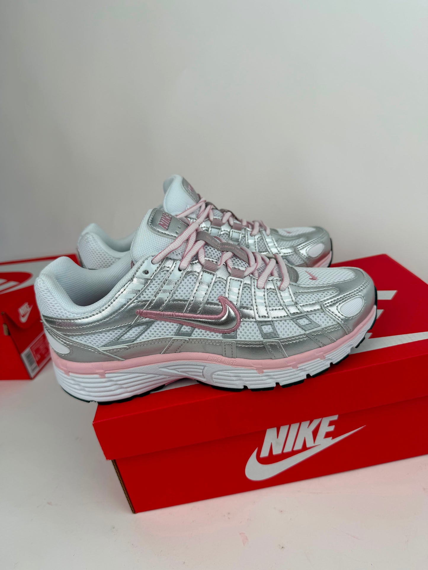 Zapatilla Nike P6000