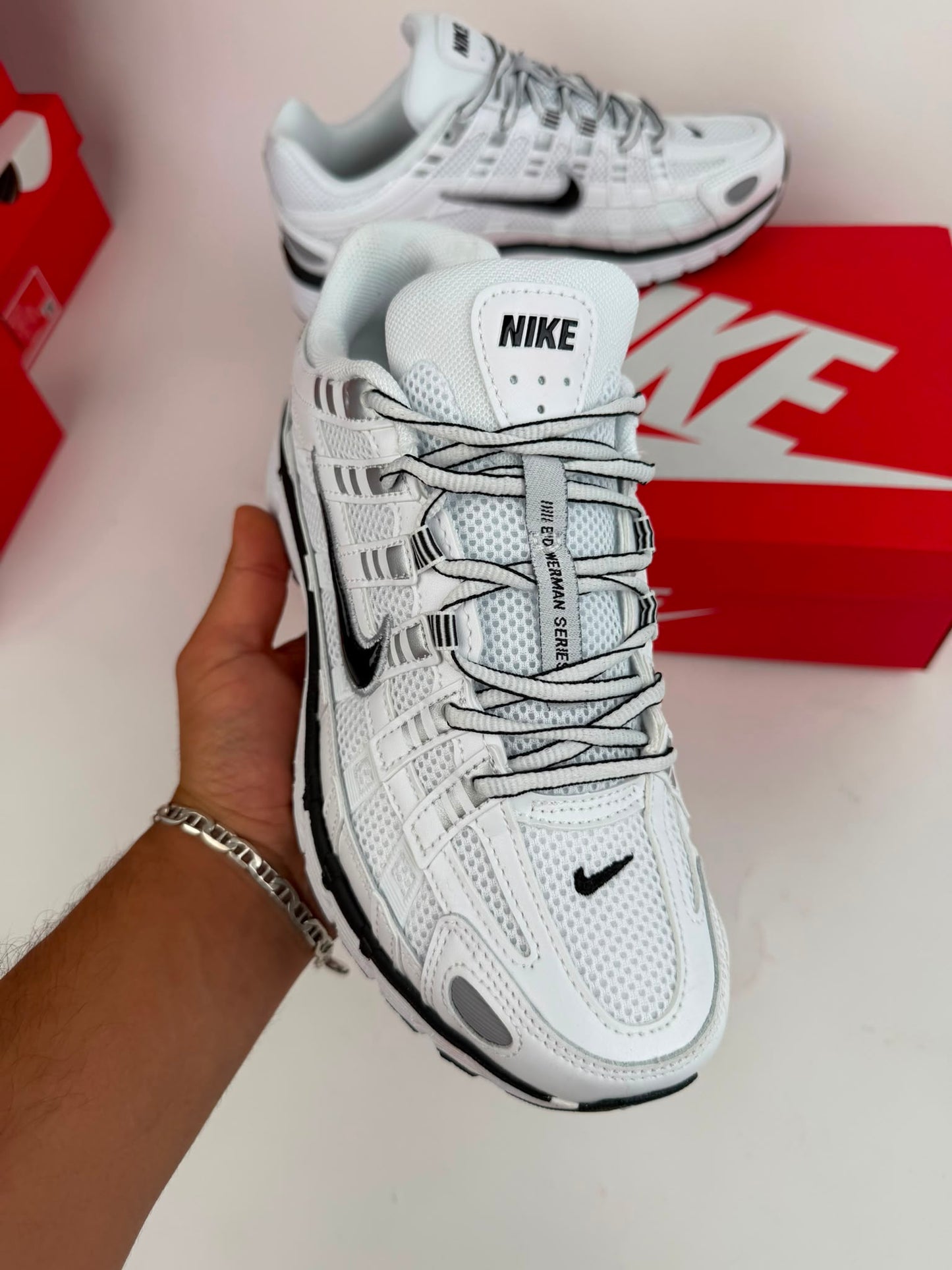 Zapatilla Nike P6000