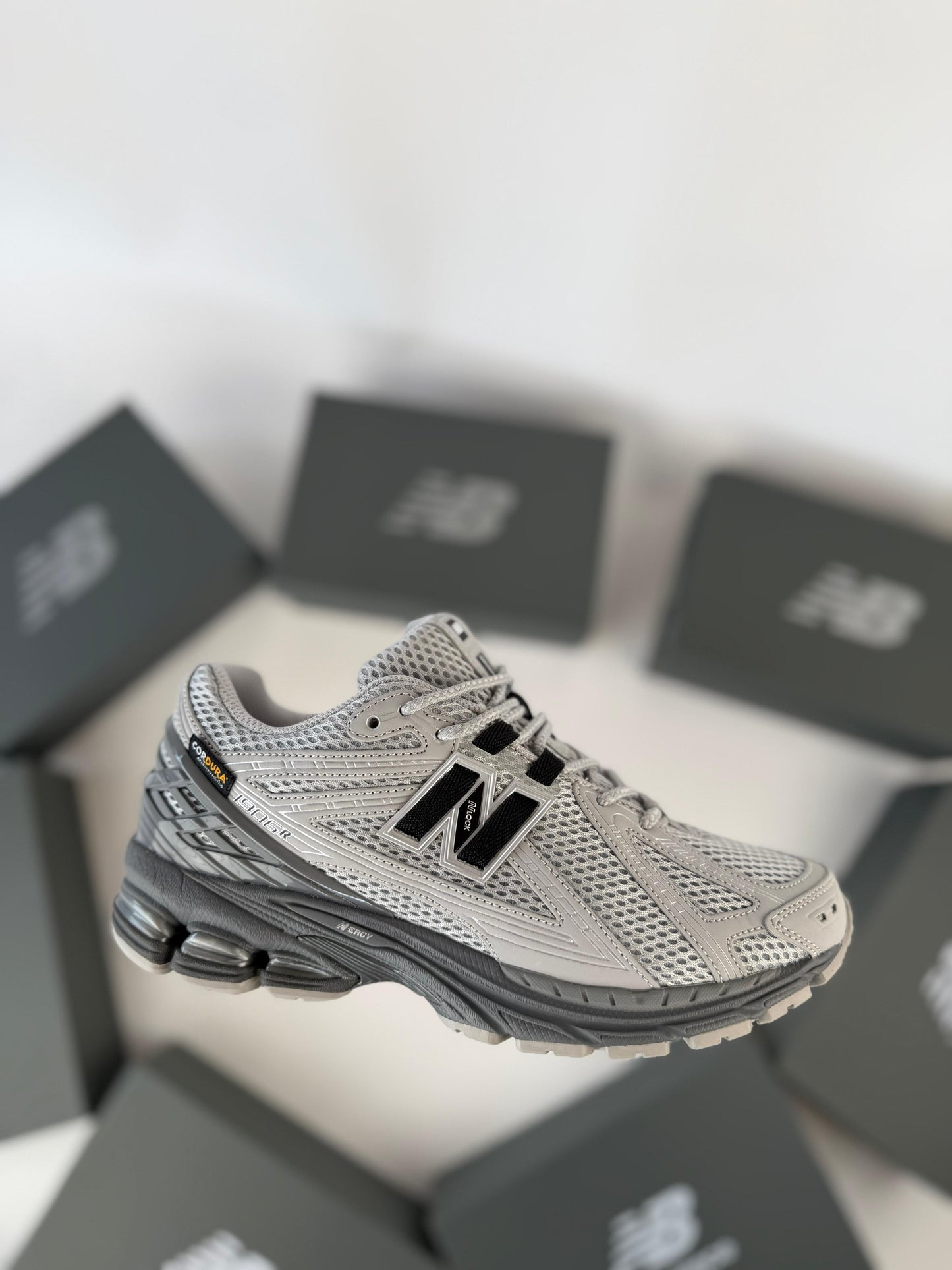 Zapatilla New Balance 1906