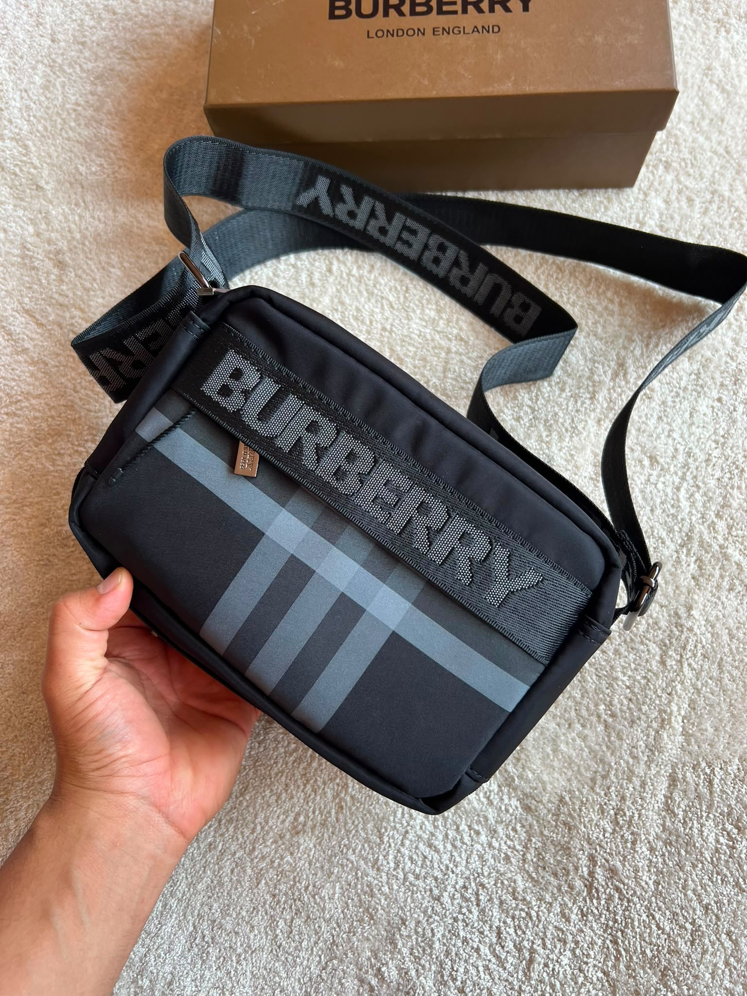 Bandolera Burberry 2026