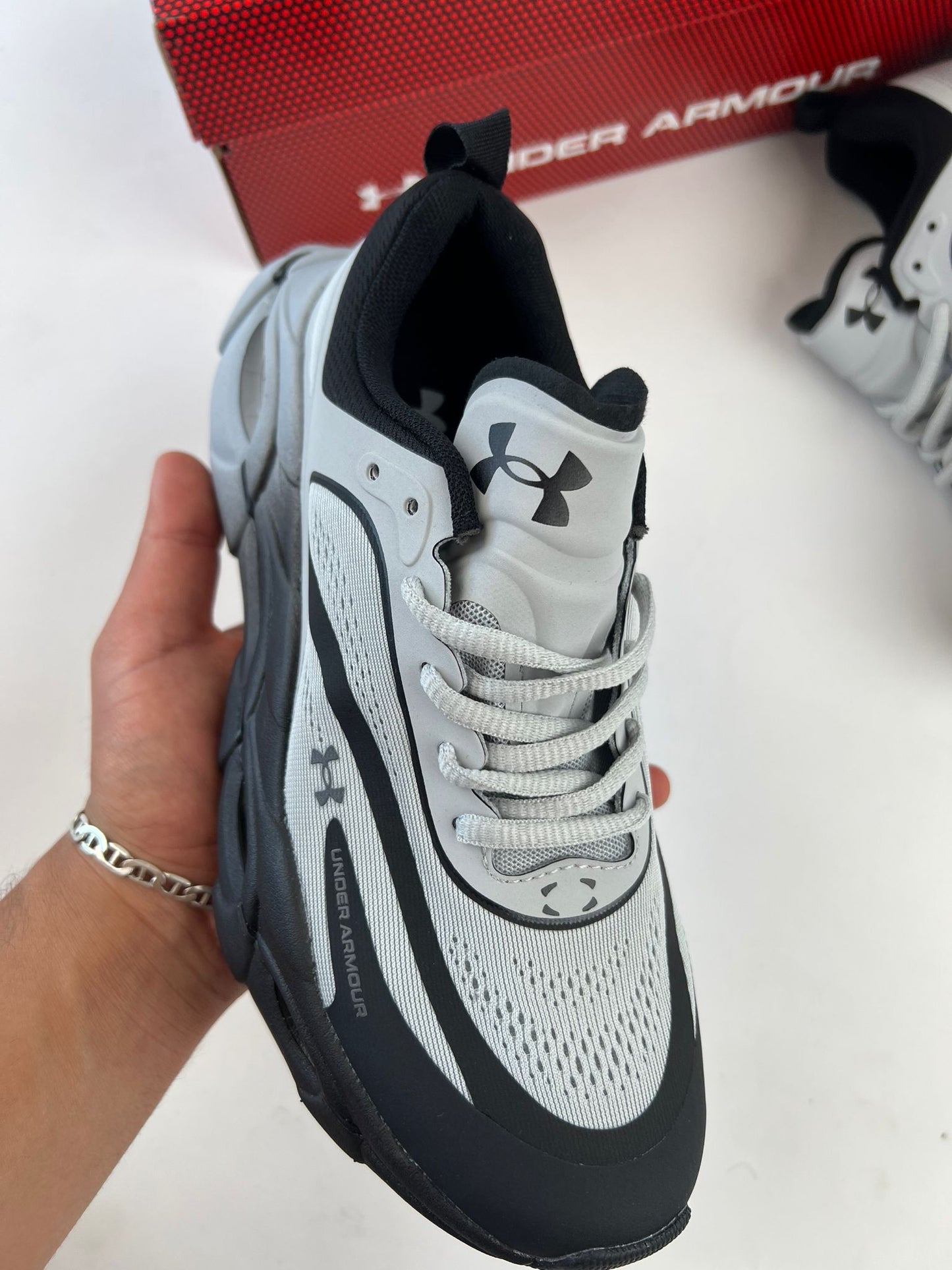 Zapatilla Under Armour UA Hover Reactor 2026