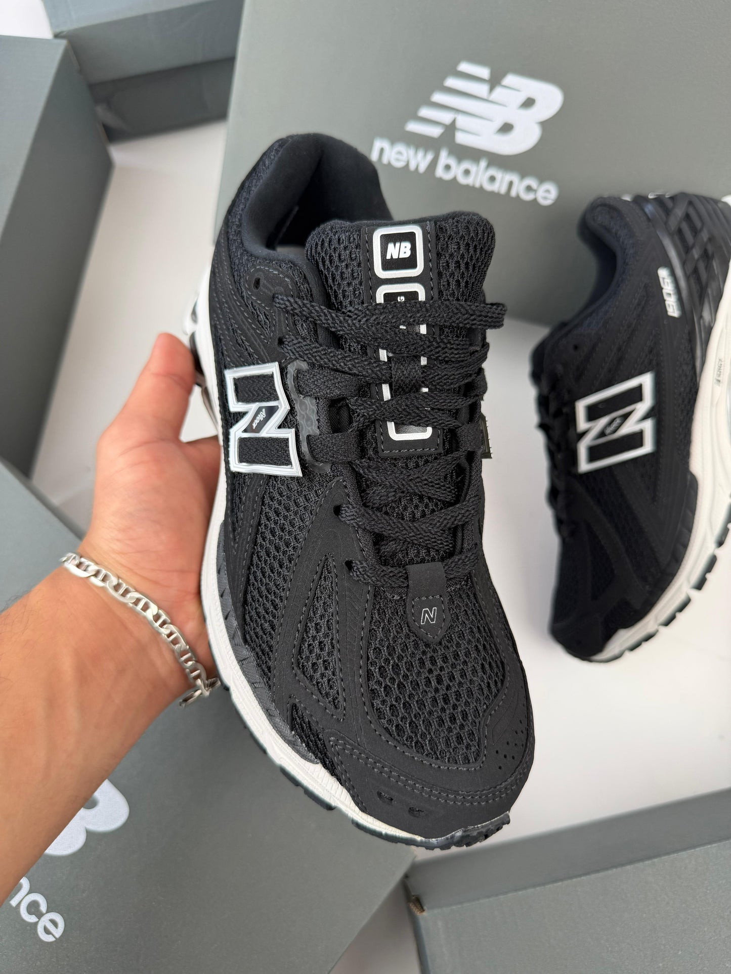 Zapatilla New Balance 1906