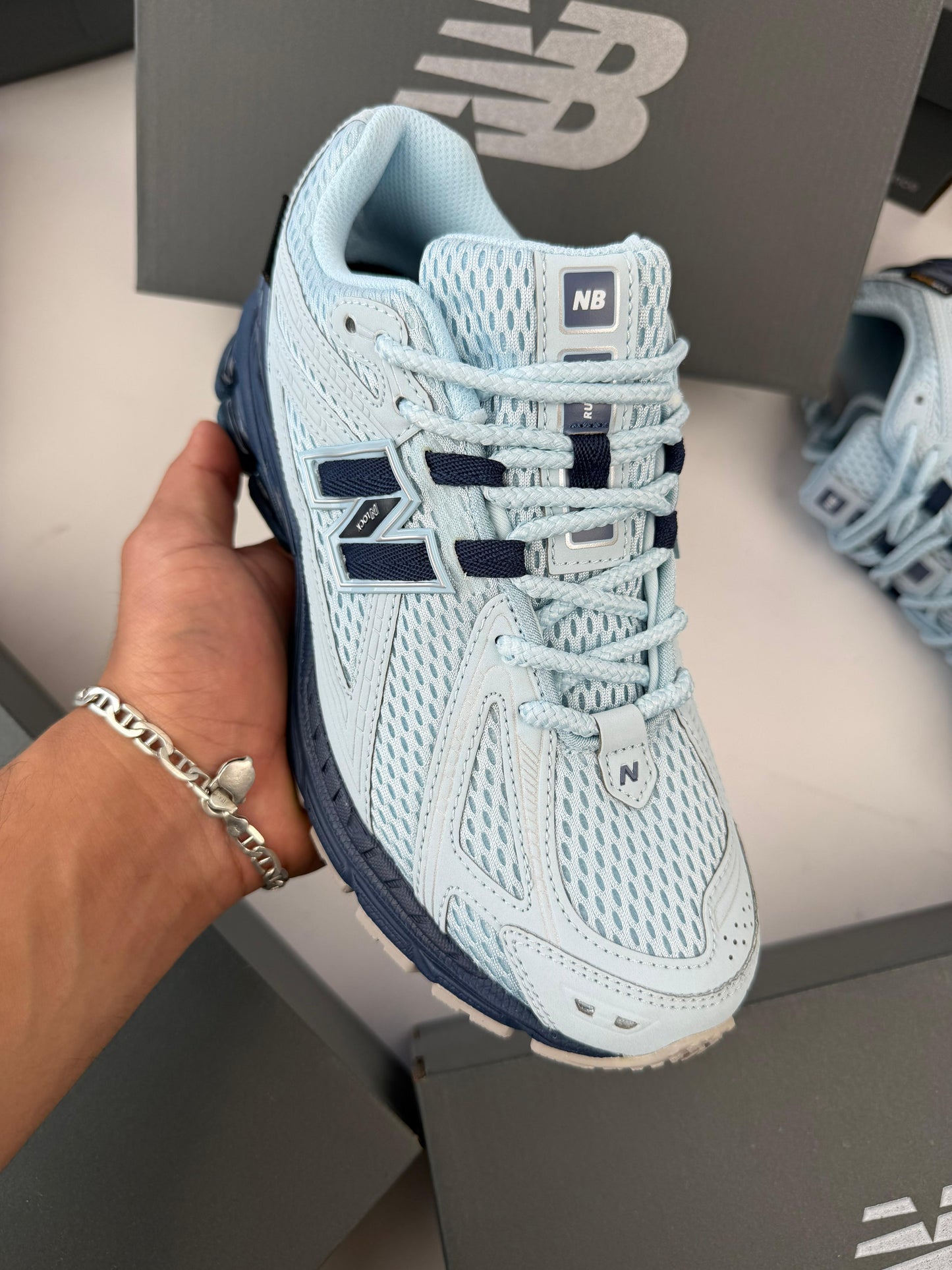 Zapatilla New Balance 1906